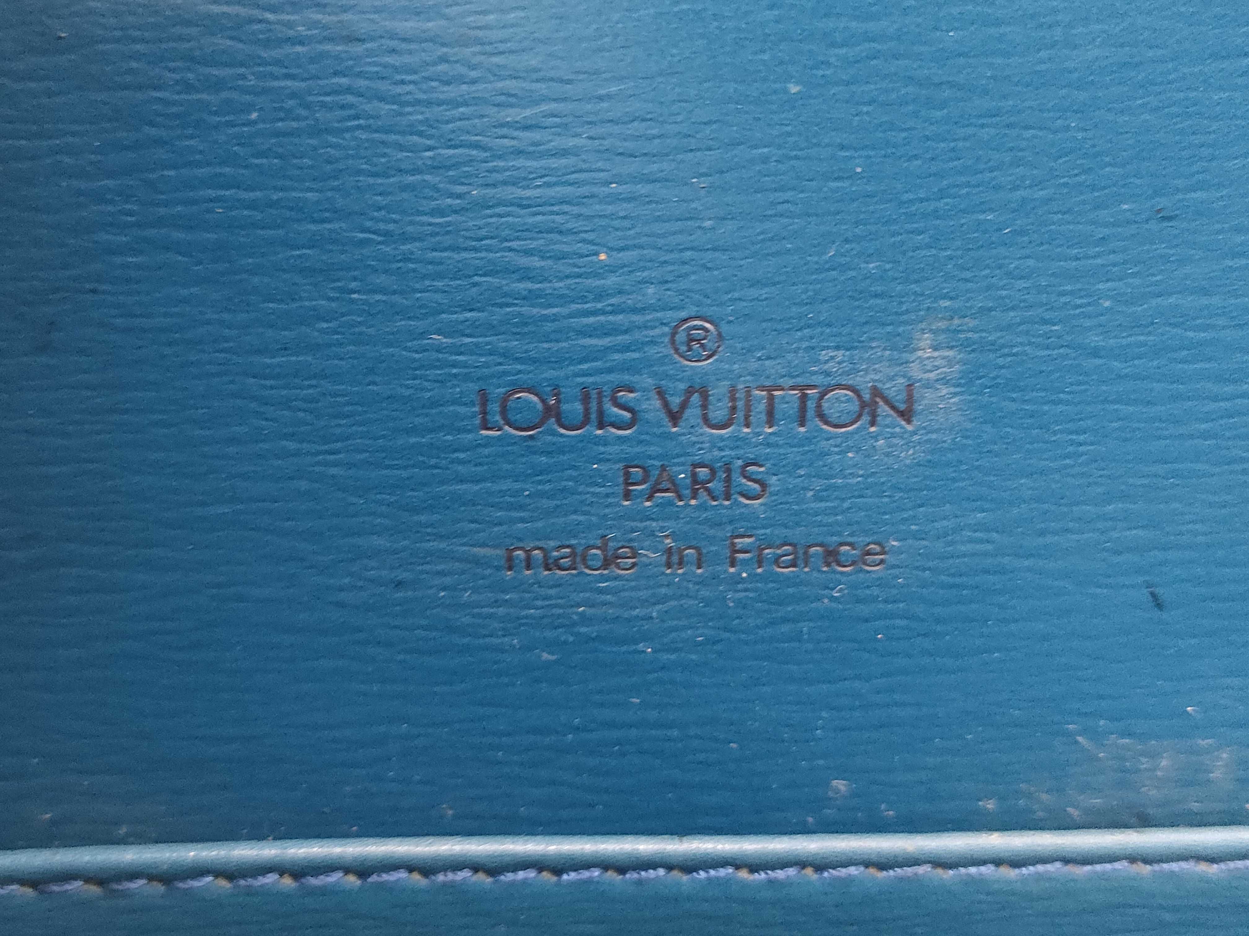 【水曜終了】(10229_0286)LOUIS VUITTON エピ カプチン ショルダーバッグ