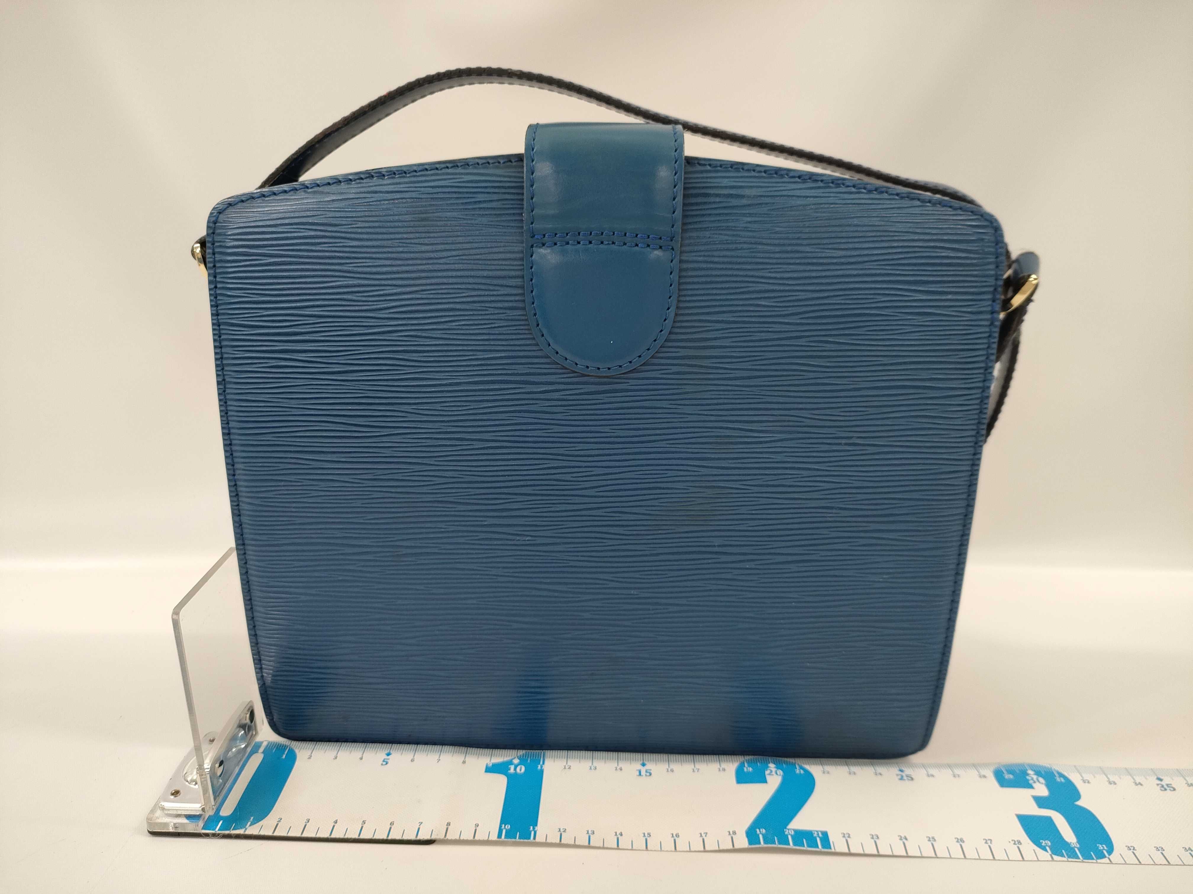 【水曜終了】(10229_0286)LOUIS VUITTON エピ カプチン ショルダーバッグ
