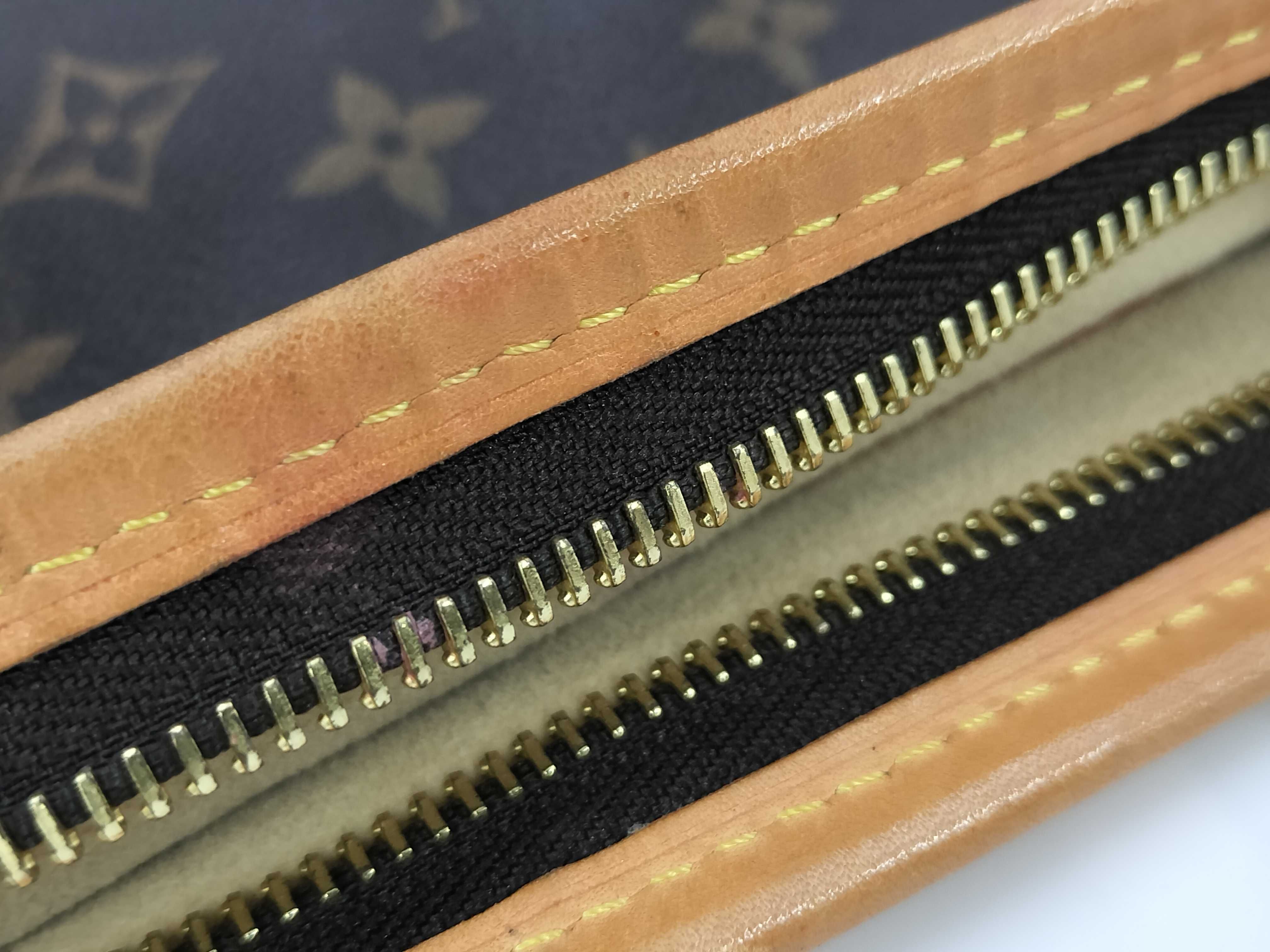 【水曜終了】(10223_0024)LOUIS VUITTON エピ ヴィトン手帳カバー/プラダ財布 手帳カバー
