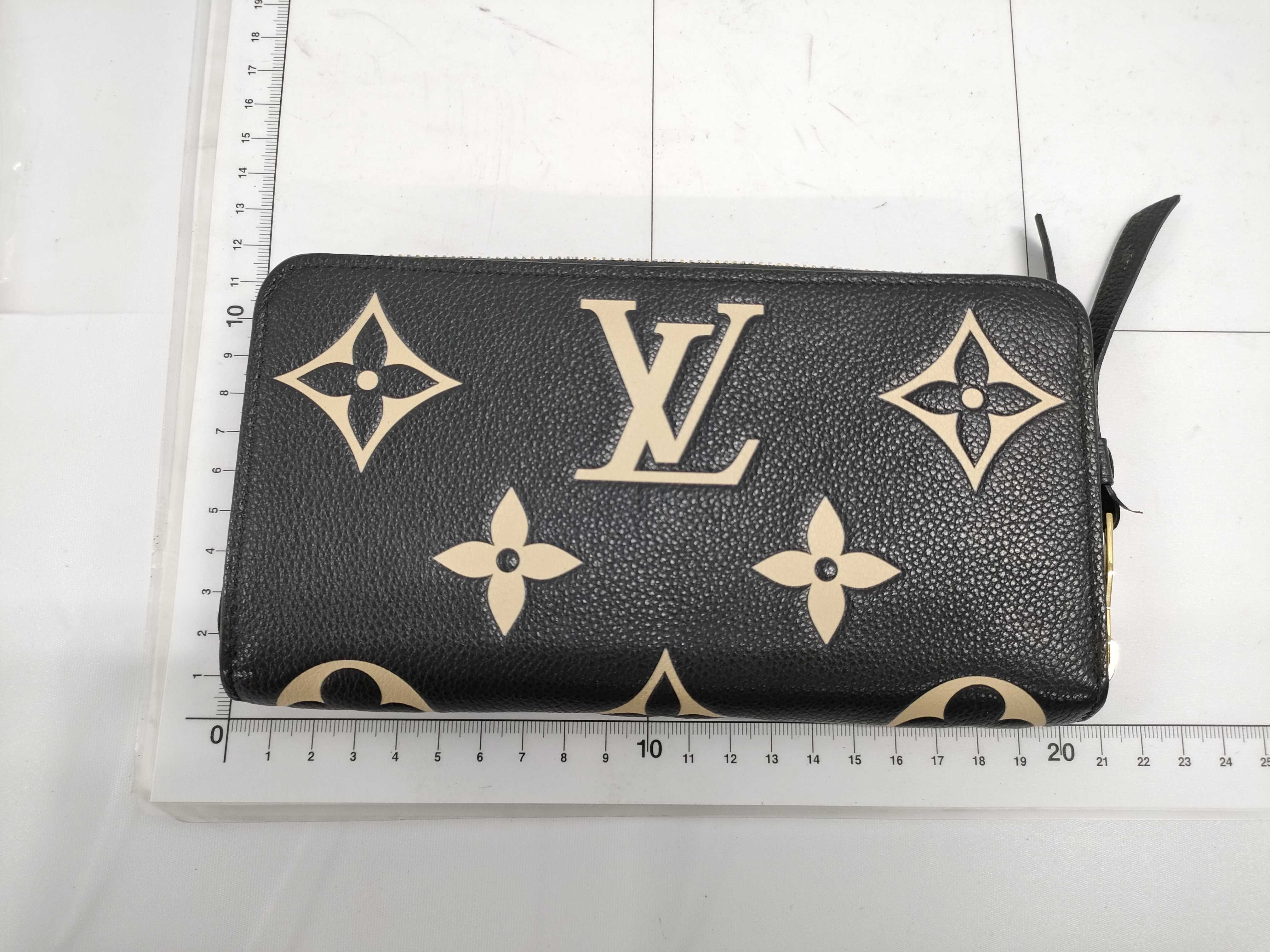 【水曜終了】(10218_0118)LOUIS VUITTON モノグラム アンプラント バイカラー IDOK 財布