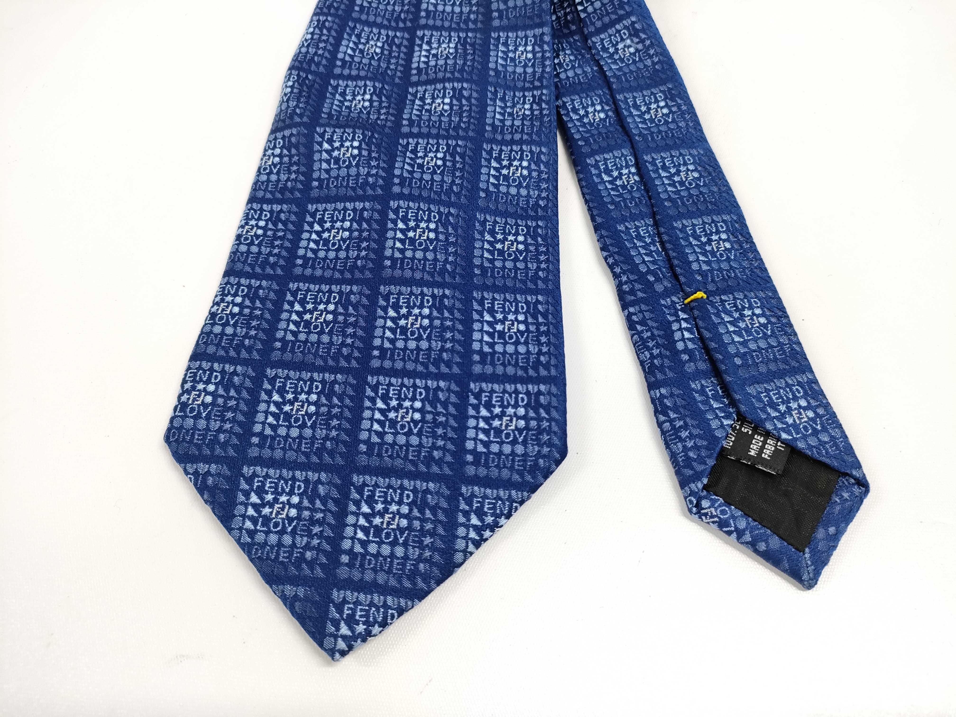【水曜終了】(10221_0253)FENDI ロゴネクタイ その他小物