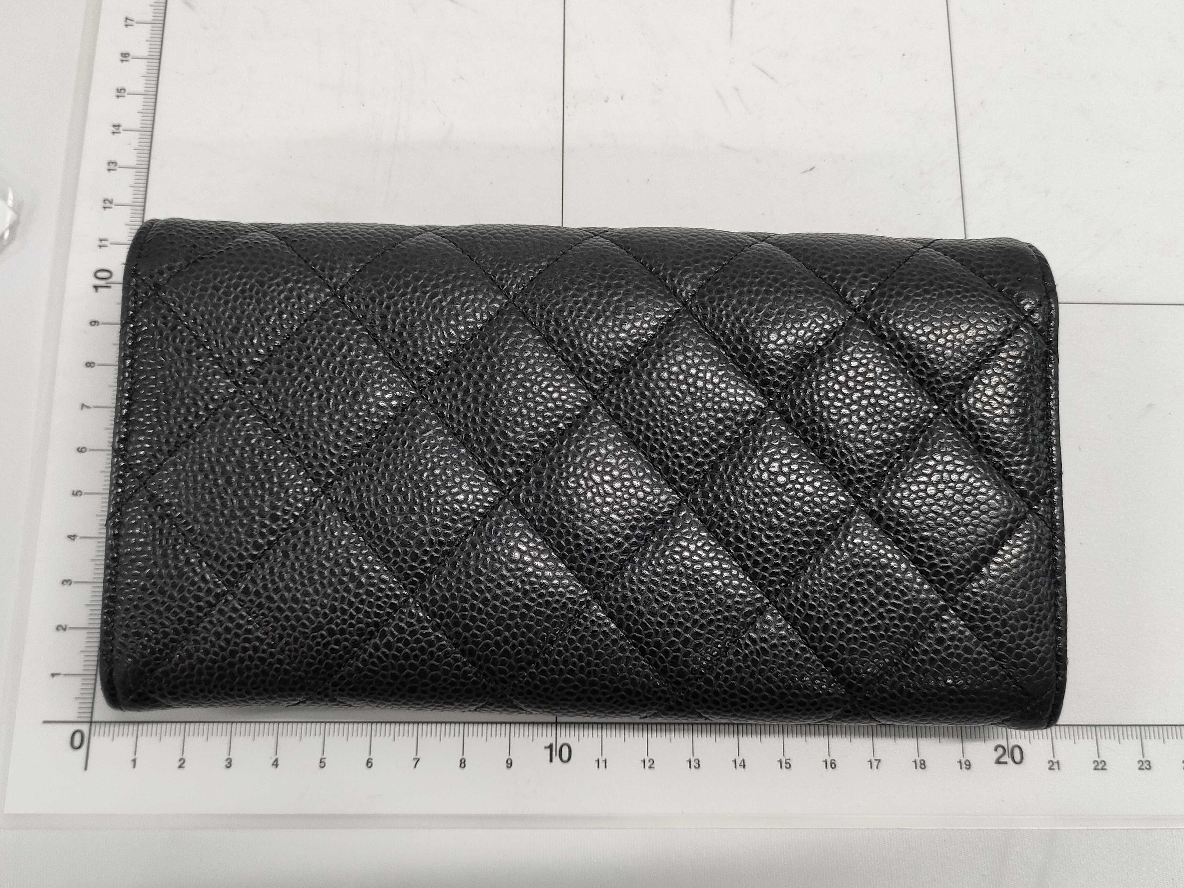 【水曜終了】(10228_0092)CHANEL キャビアスキン 長財布 財布