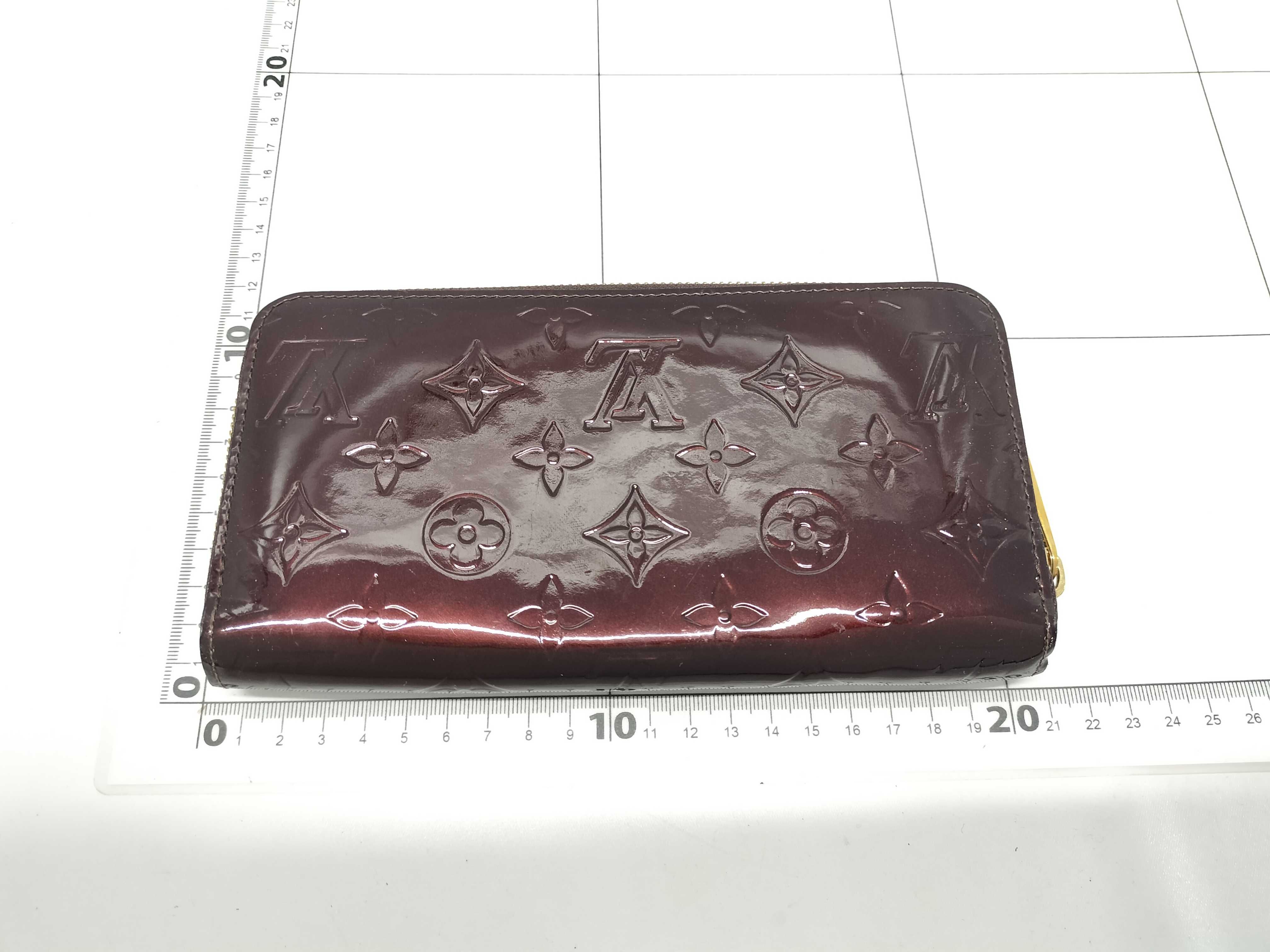 【水曜終了】(10229_0242)LOUIS VUITTON ヴェルニ M93522 アマラント ジッピーウォレット 財布