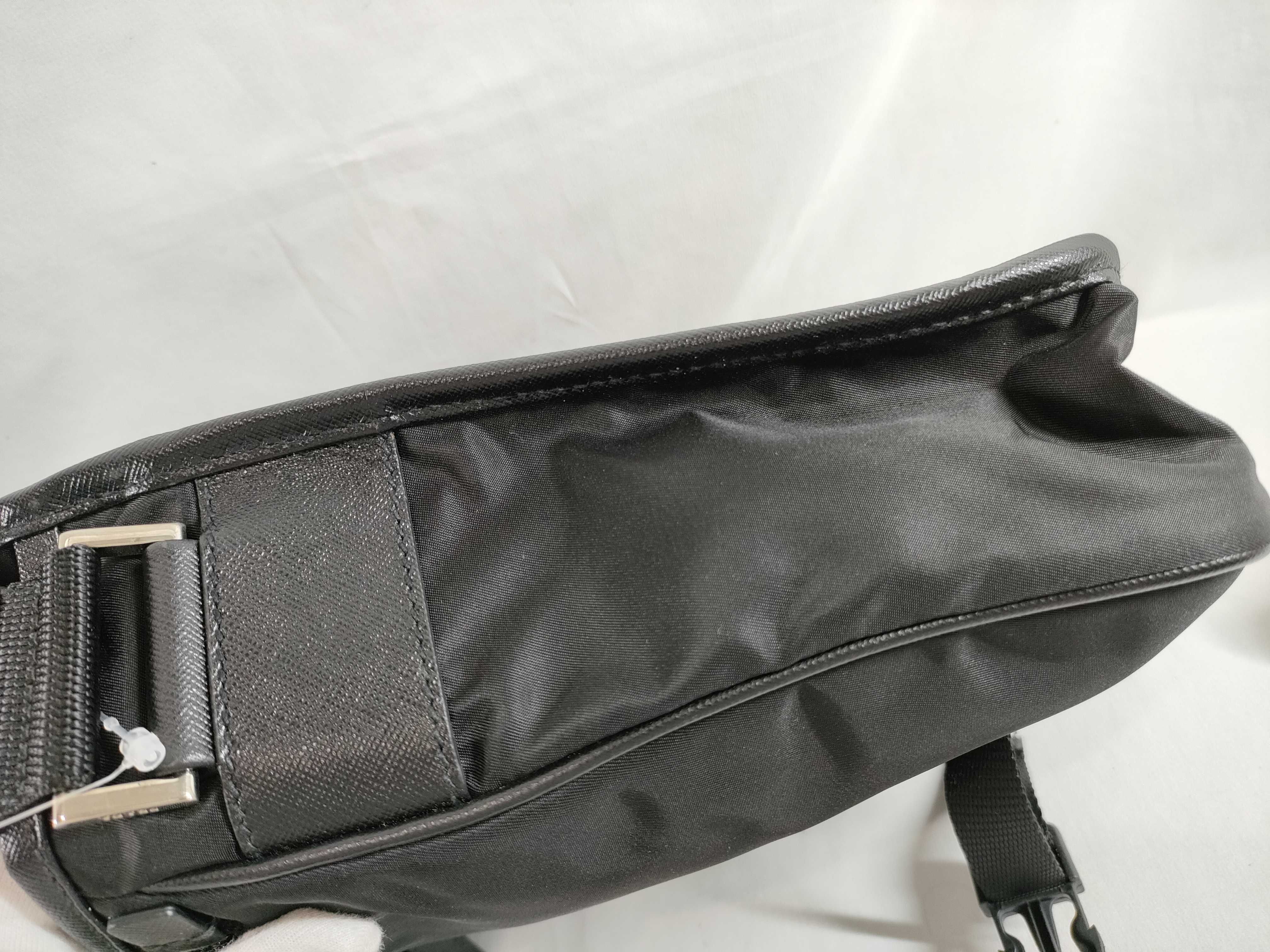 【水曜終了】(10230_0311)PRADA レザー チェーン ウォレット 財布