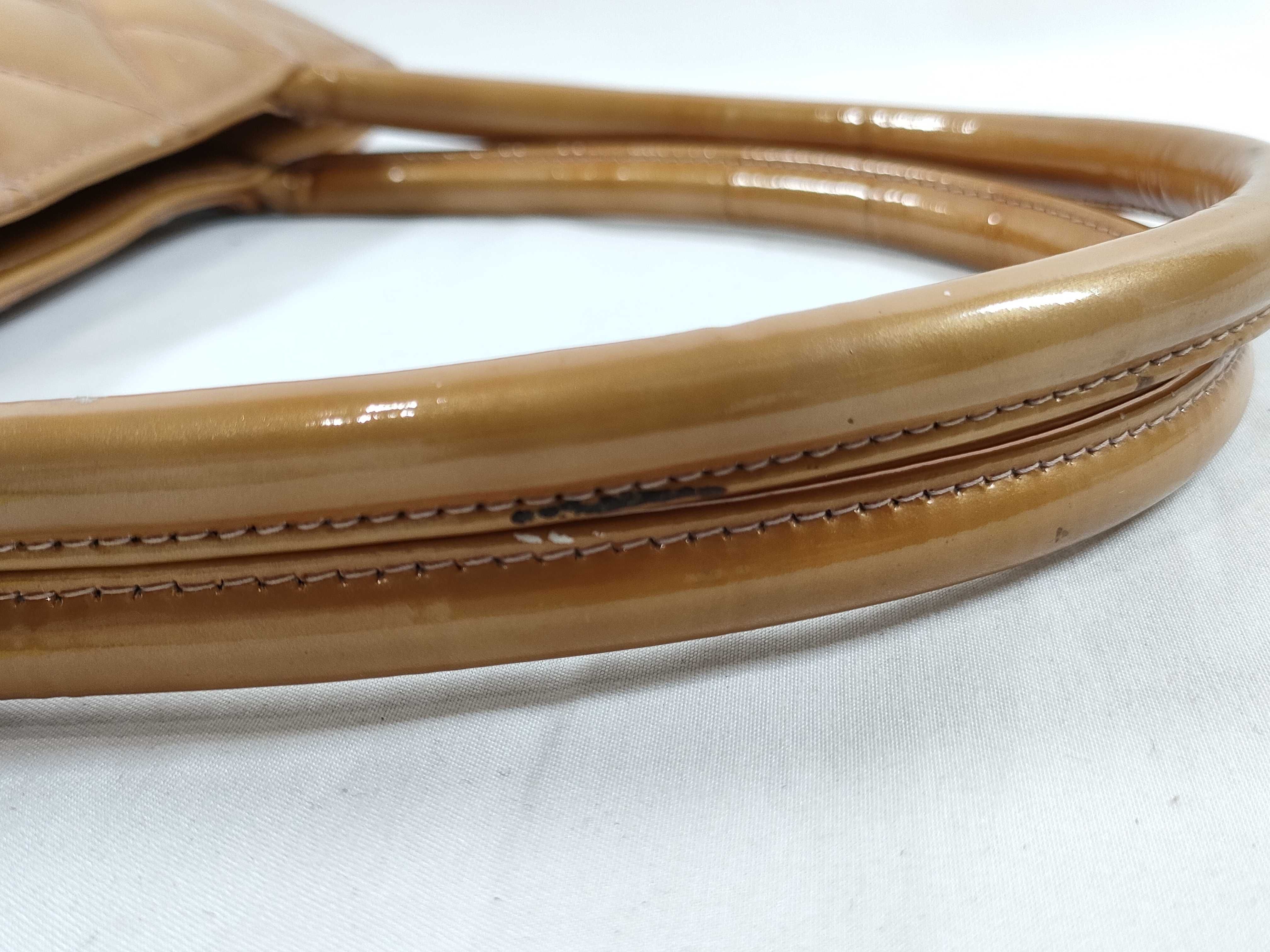 【水曜終了】(10228_0019)CHANEL エナメル 復刻トート SV金具 ハンドバッグ