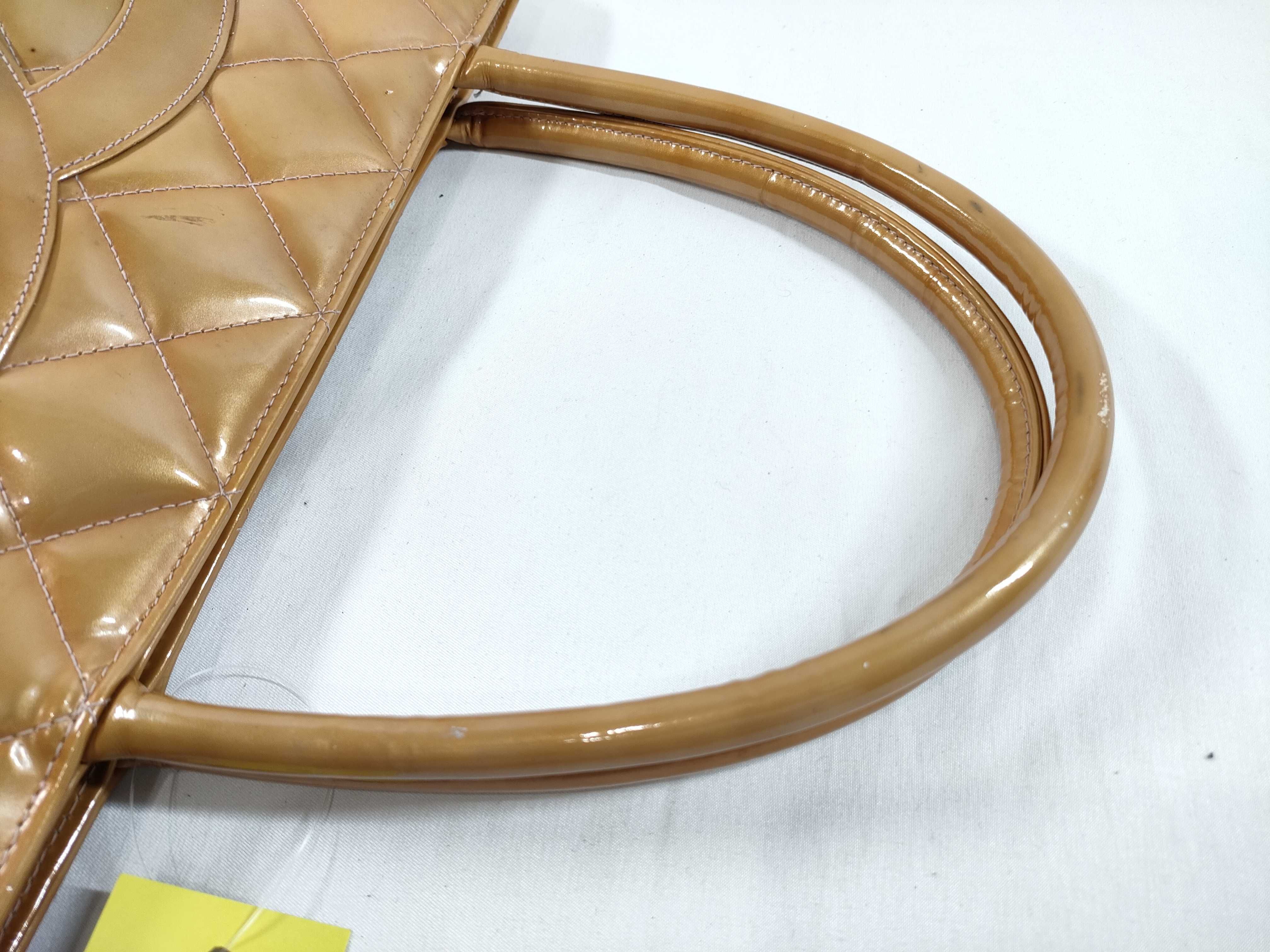 【水曜終了】(10228_0019)CHANEL エナメル 復刻トート SV金具 ハンドバッグ