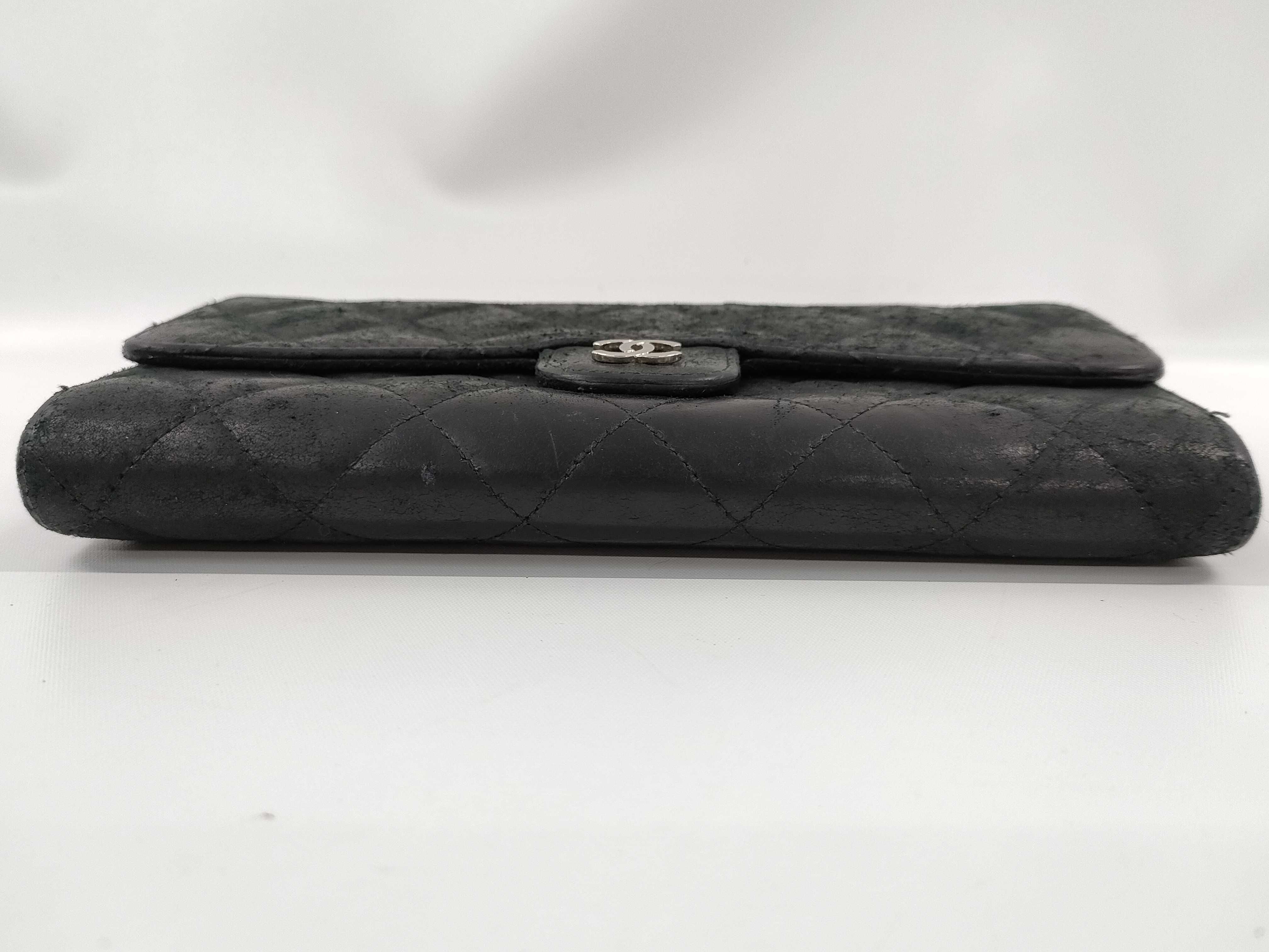 【水曜終了】(10228_0104)CHANEL ラムスキン ココマーク 二つ折り財布 財布
