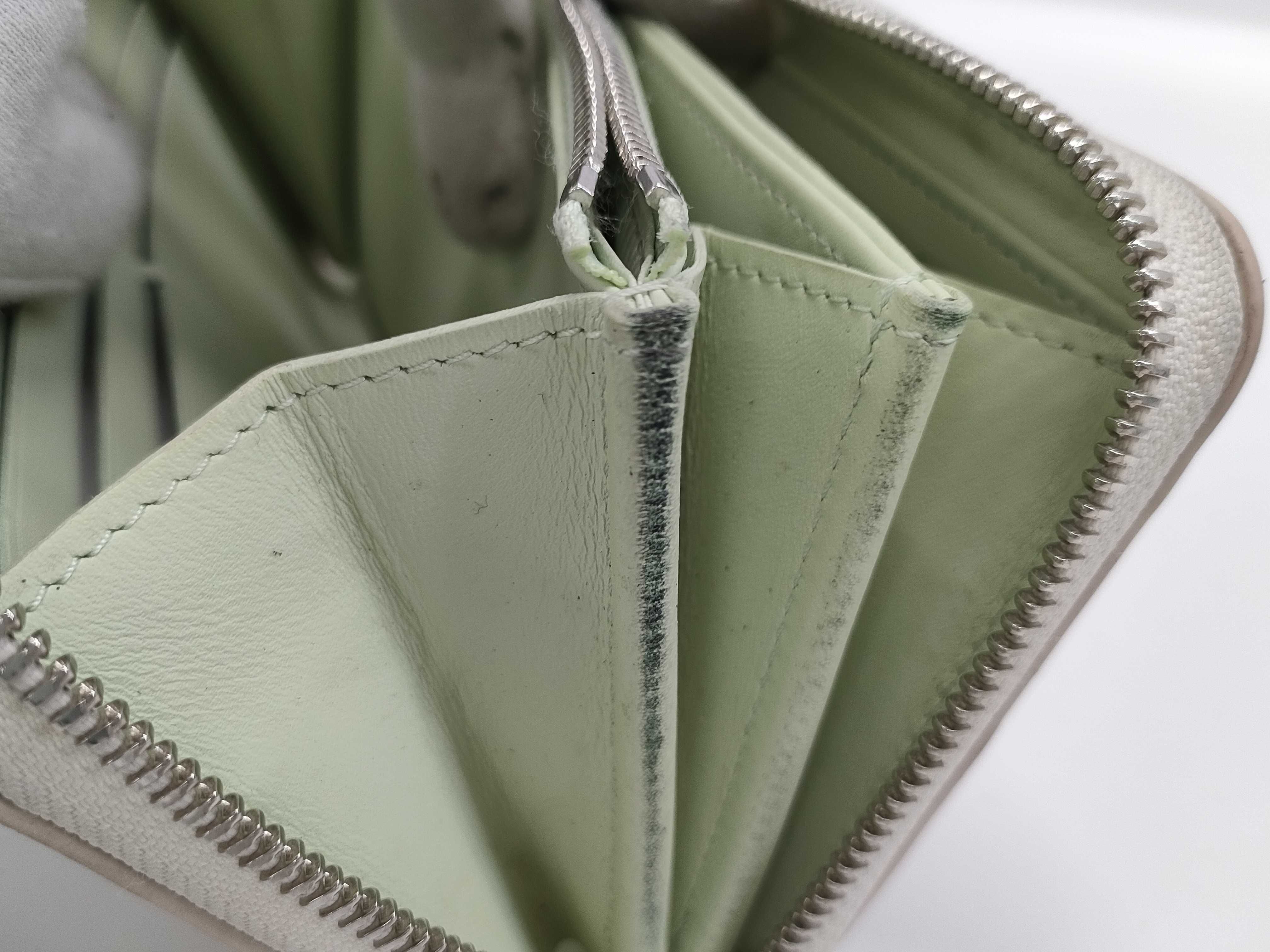 【水曜終了】(10229_0254)LOUIS VUITTON M83029 マヒナ・リバース 財布