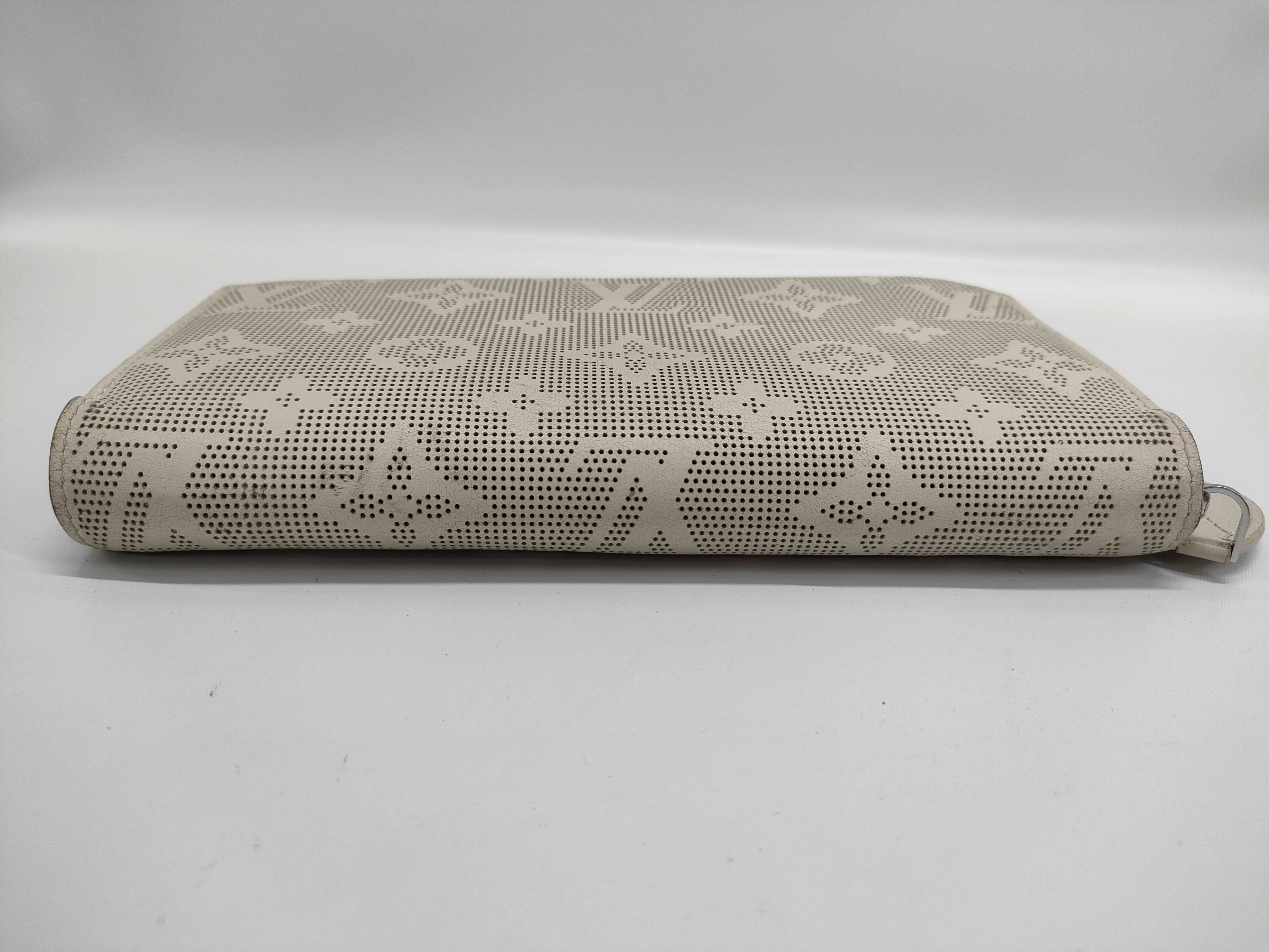 【水曜終了】(10229_0254)LOUIS VUITTON M83029 マヒナ・リバース 財布