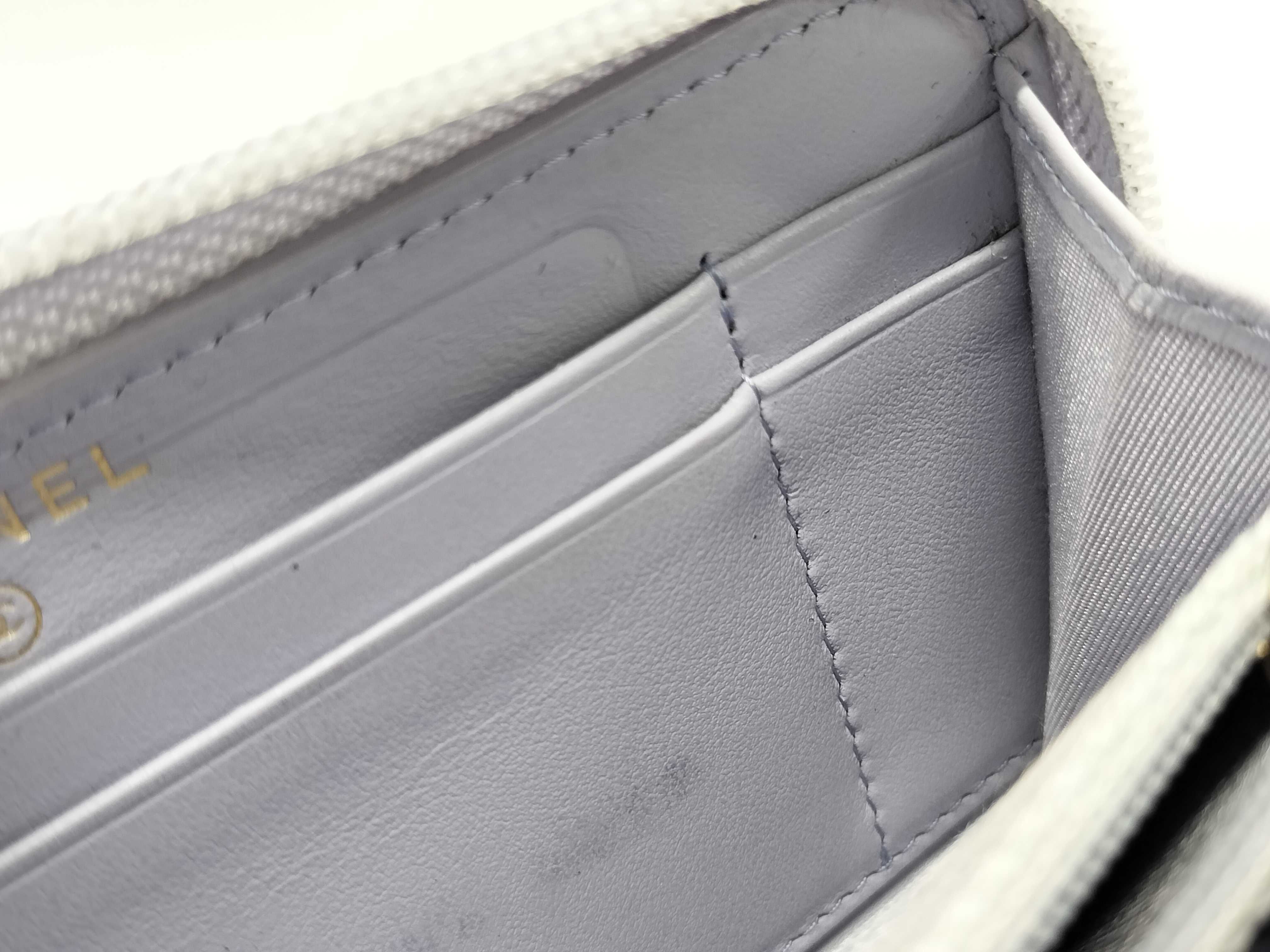 【水曜終了】(10228_0095)CHANEL キャビアスキン ボーイ ジップウォレット ミディアム 財布