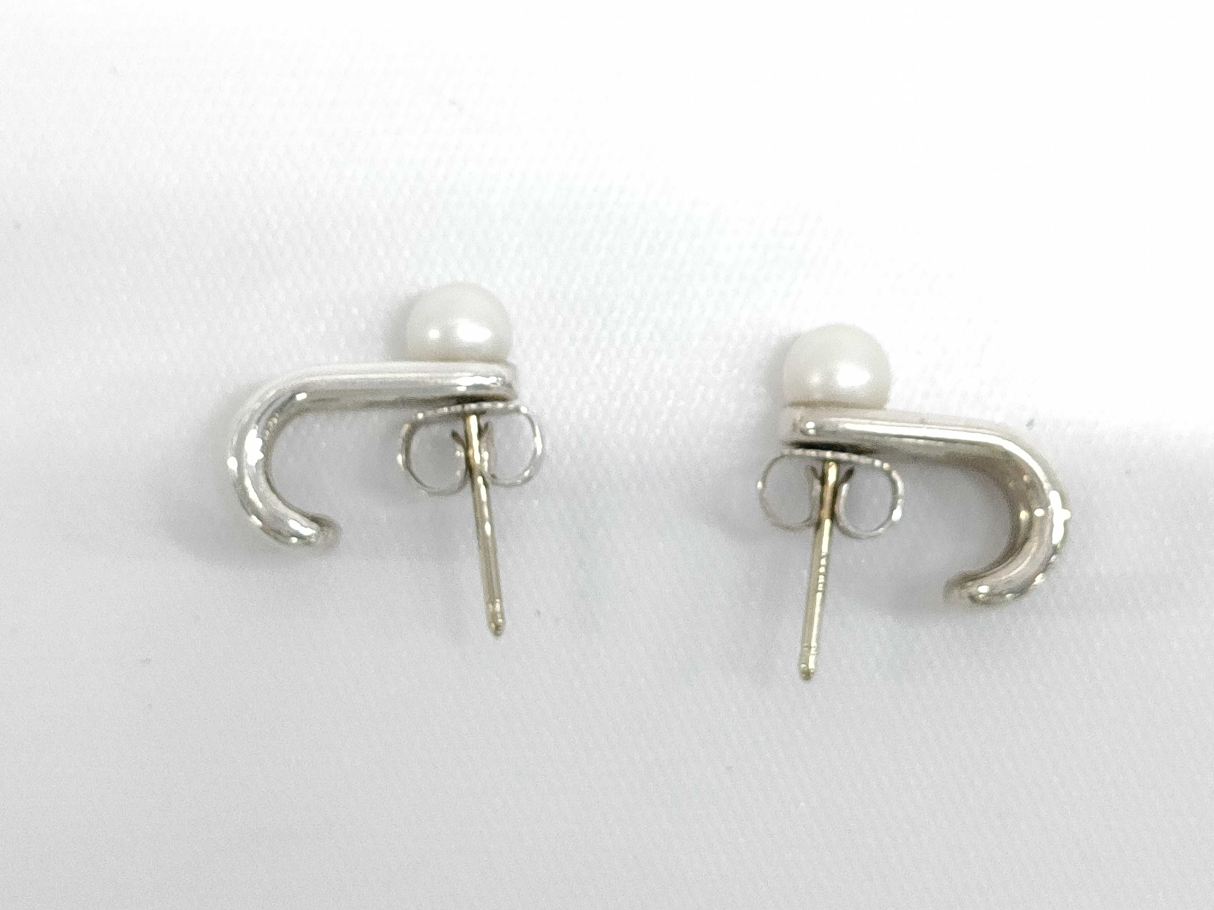 【水曜終了】(10221_0480)Tiffany&Co. ハードウェアパールピアス ピアス
