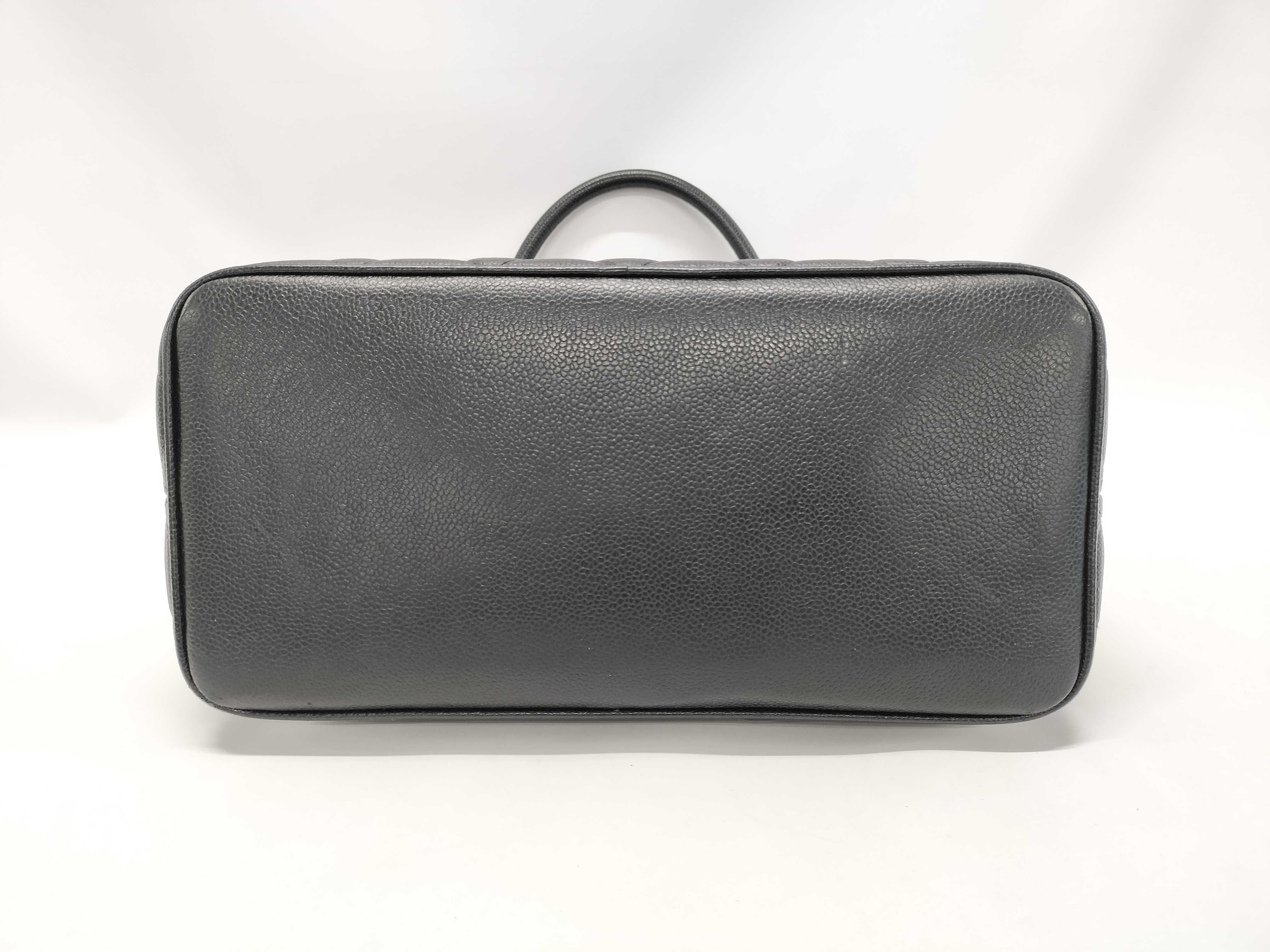 【水曜終了】(10217_0419)CHANEL キャビアスキン 復刻トート トートバッグ
