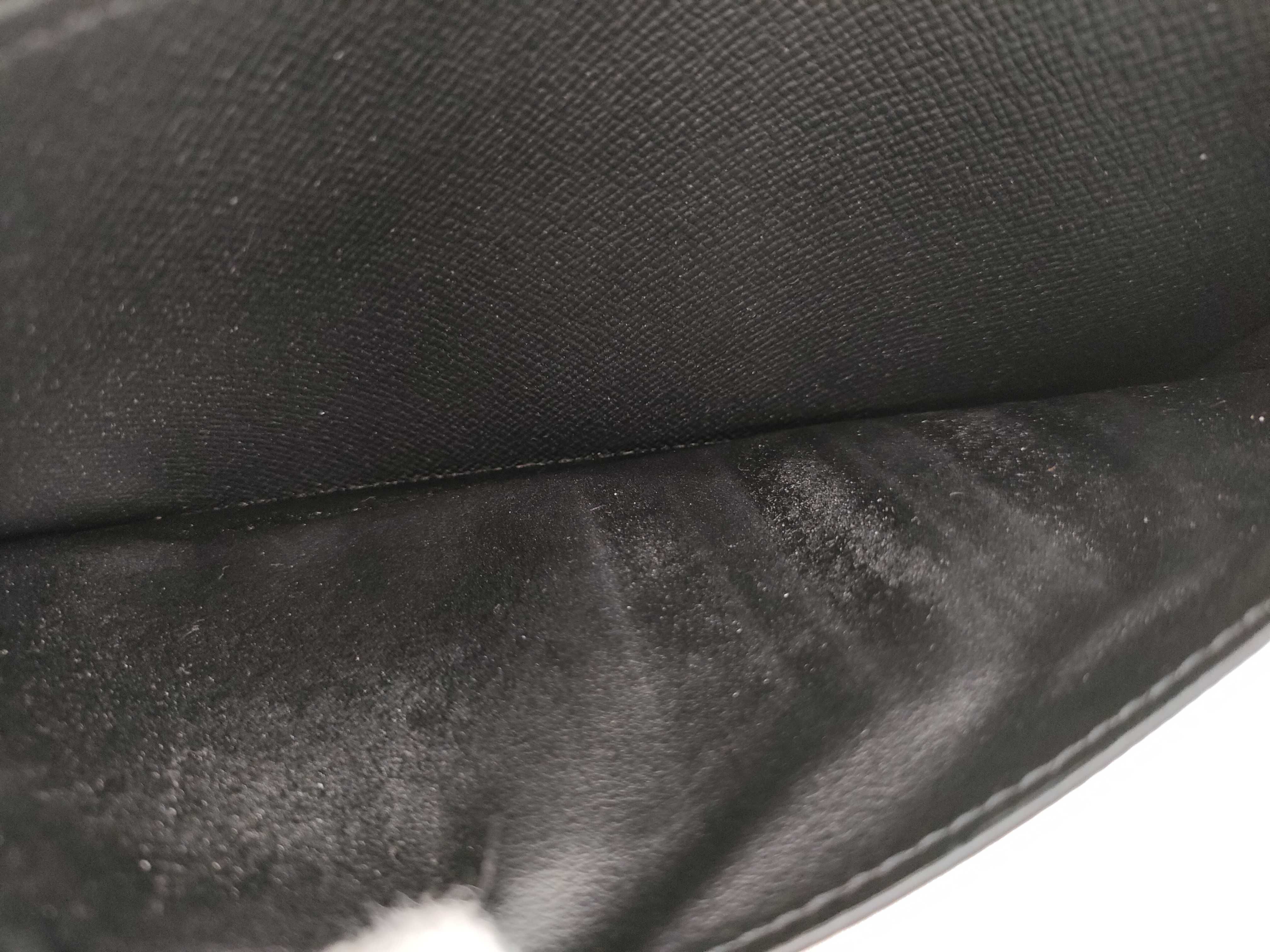 【水曜終了】(10697_0079)LOUIS VUITTON ルイヴィトン タイガ ポルトフォイユロン M30541/TA1210 イニシャル入り ブラック 札入れ