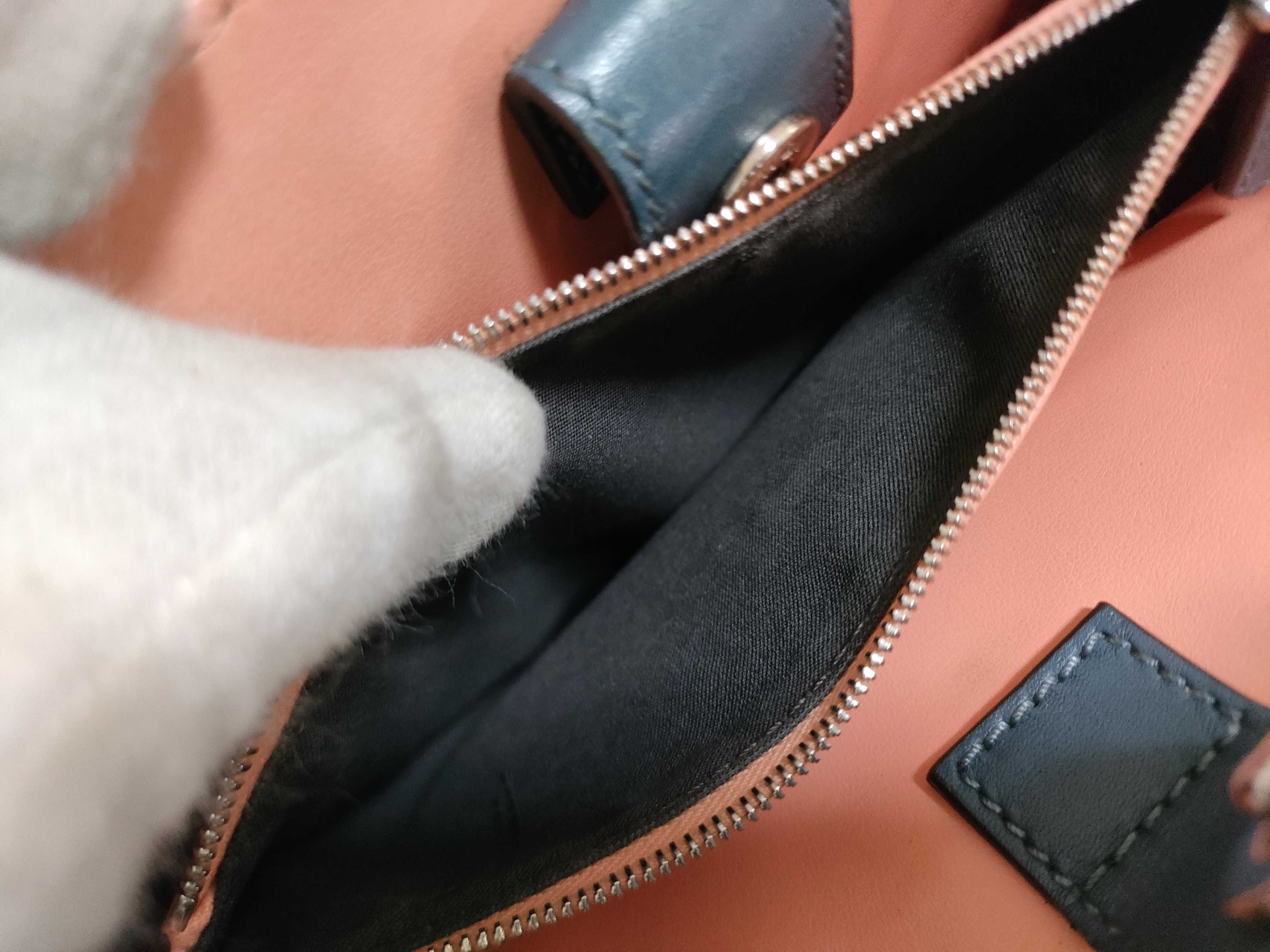 【水曜終了】(10709_0131)FENDI トゥールージュ ショルダーバッグ