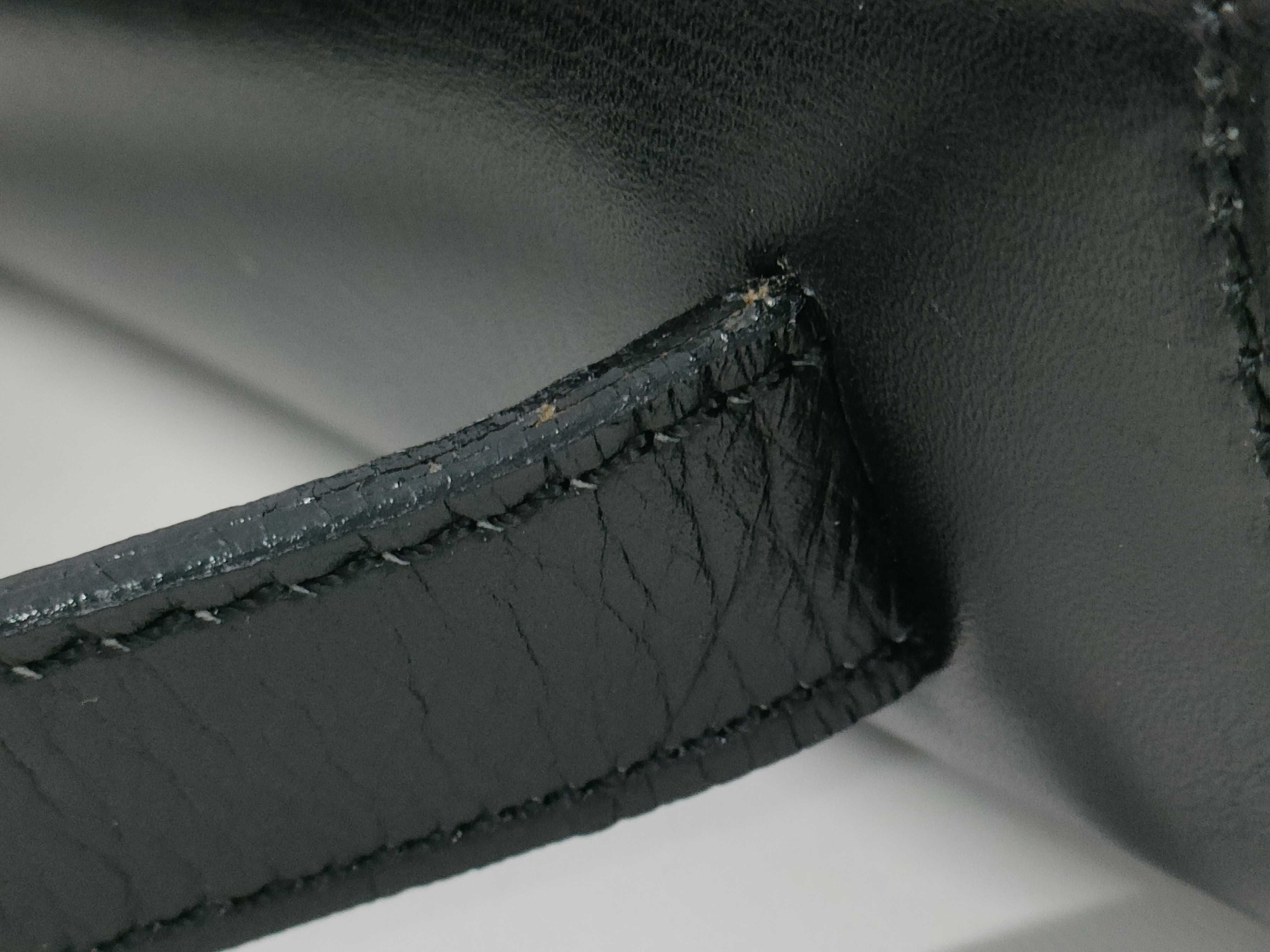 【水曜終了】(10709_0071)CELINE セリーヌ デカサークルロゴ オールレザー 箱付き ショルダーバッグ 黒