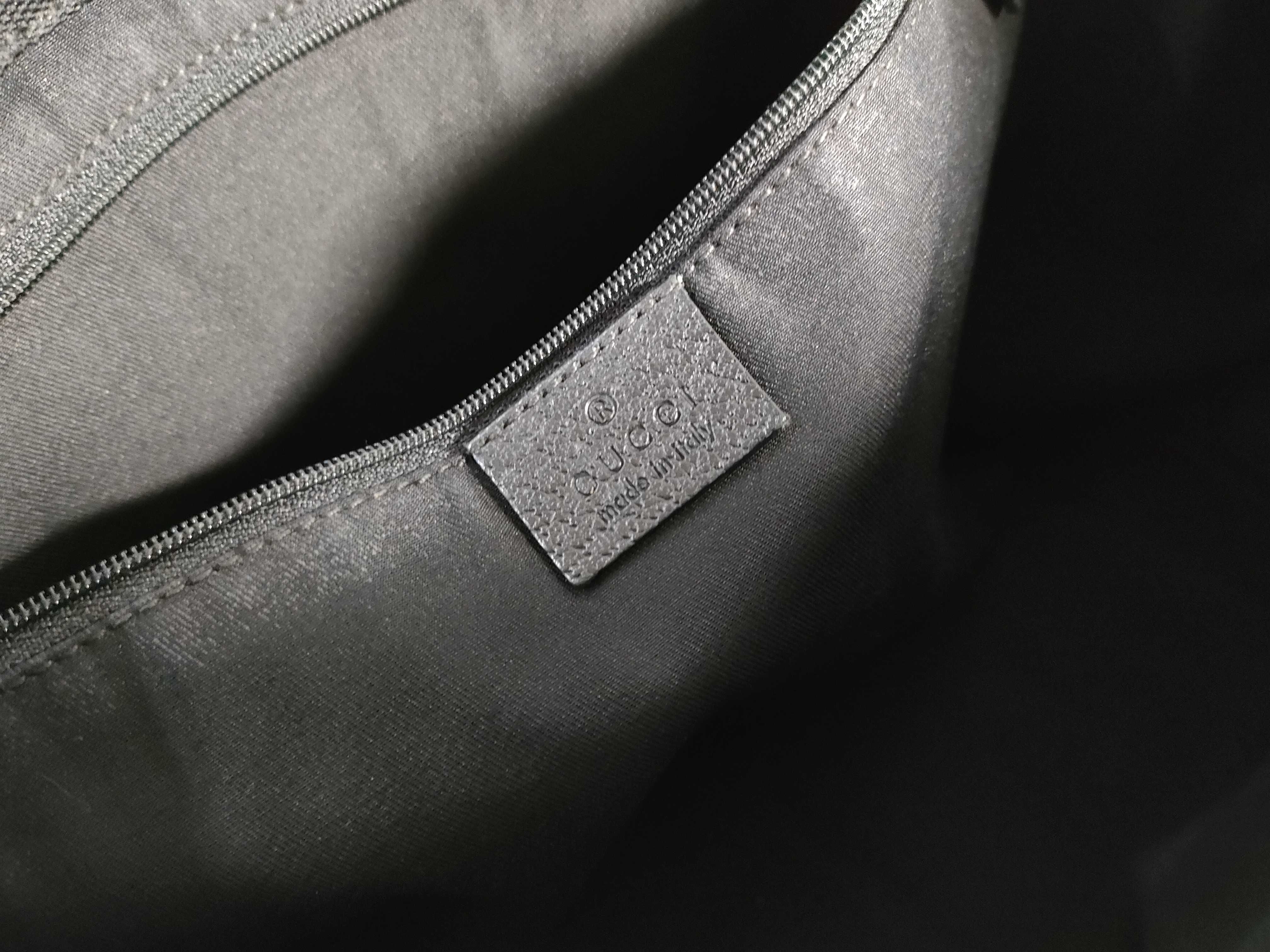 【水曜終了】(10698_0021)GUCCI グッチ トートバック レザー無地 2ポケット トートバッグ