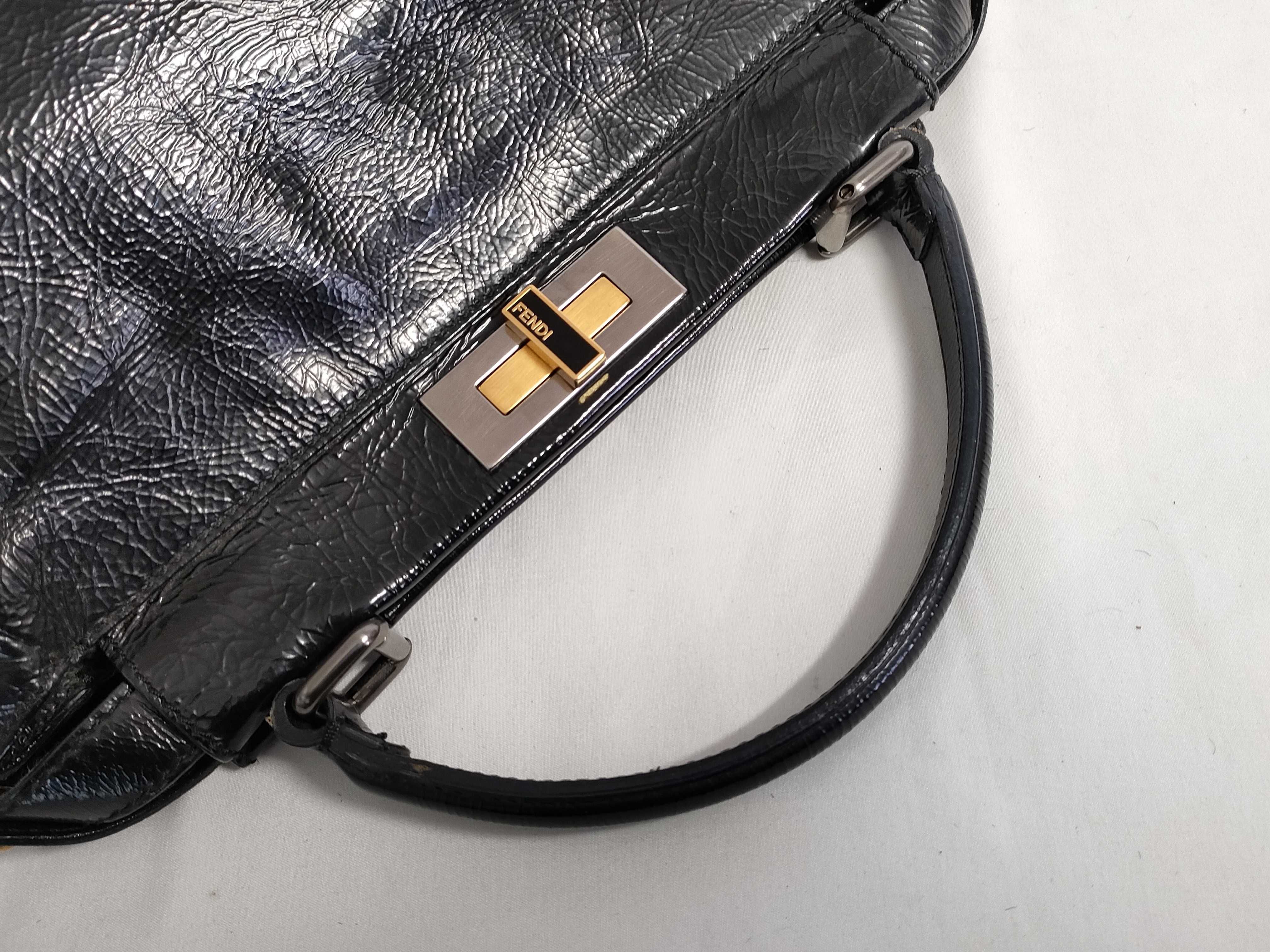 【水曜終了】(10709_0129)FENDI フェンディ ピーカブー ブラック シャイニーカーフ 2WAY 8BN211 ハンドバッグ