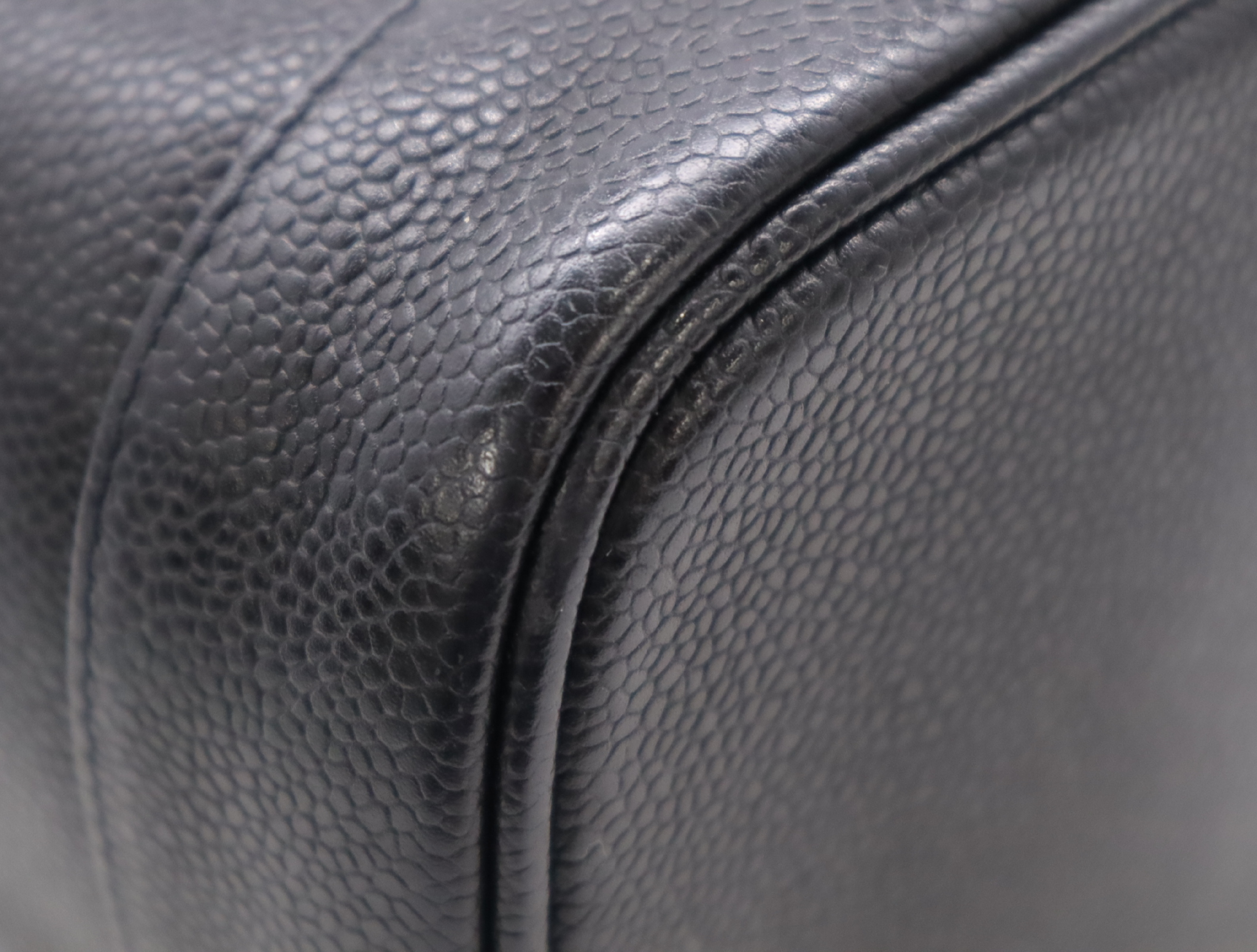 【水曜終了】(10696_0042)CHANEL キャビアスキンココマーク バニティバッグ GD金具 ブラック シール カード 6262764 保存袋付 ハンドバッグ