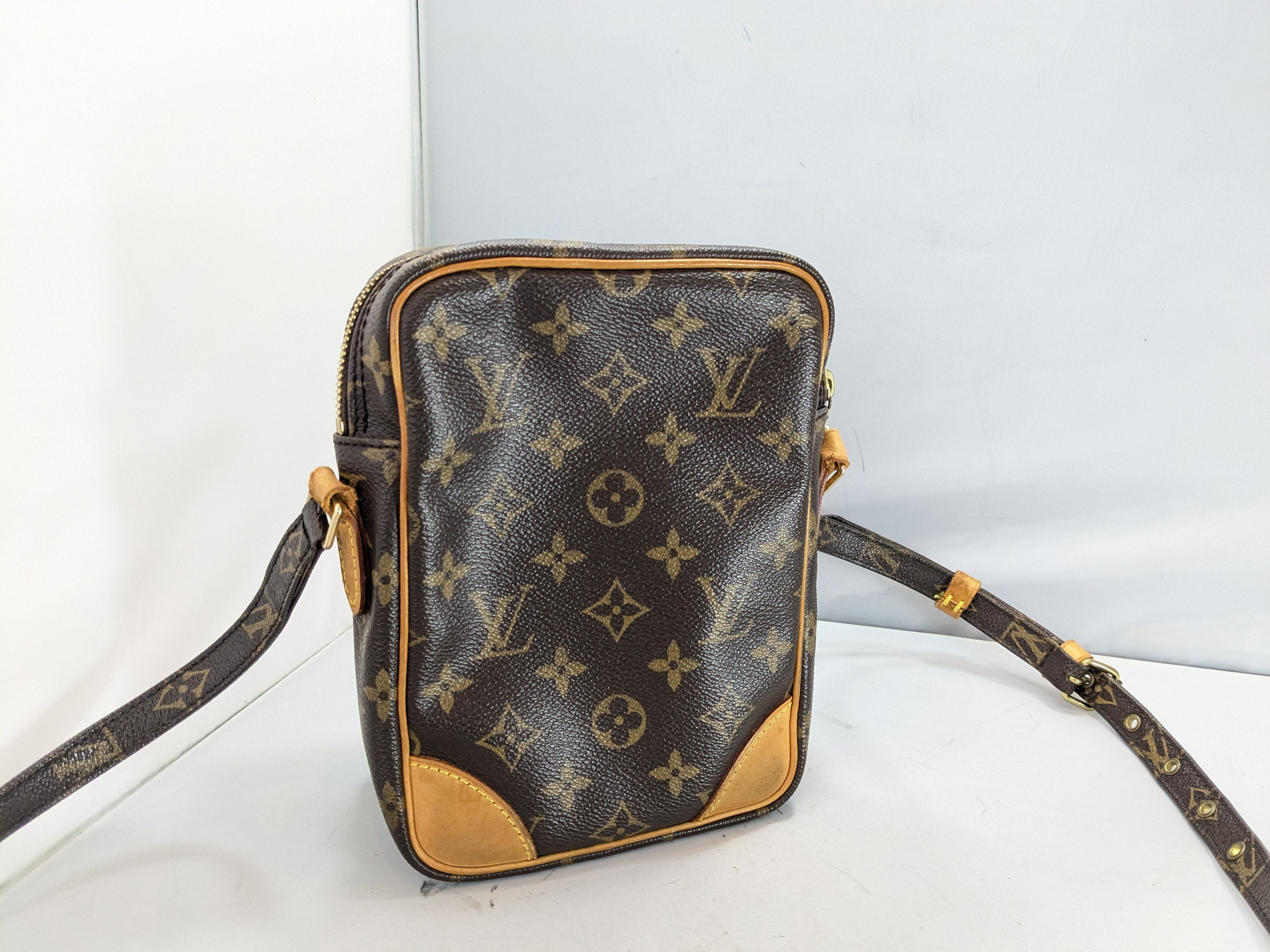 【水曜終了】(10708_0075)LOUIS VUITTON LV モノグラム アマゾン ベタ無し ショルダーバッグ