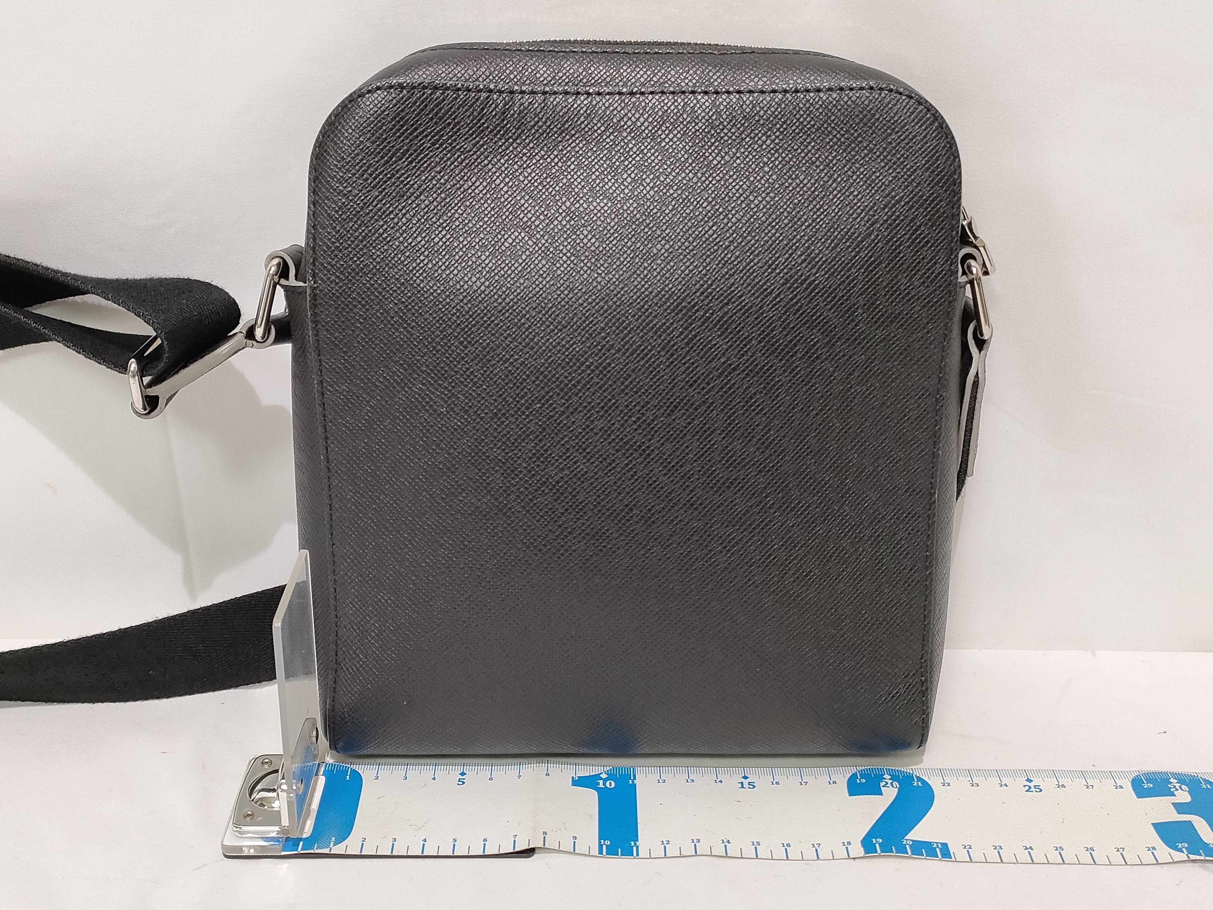 【水曜終了】(10708_0066)LOUIS VUITTON Louis Vuitton ルイヴィトン アントンポシェット ノワール タイガ バッグ ショルダーバッグ