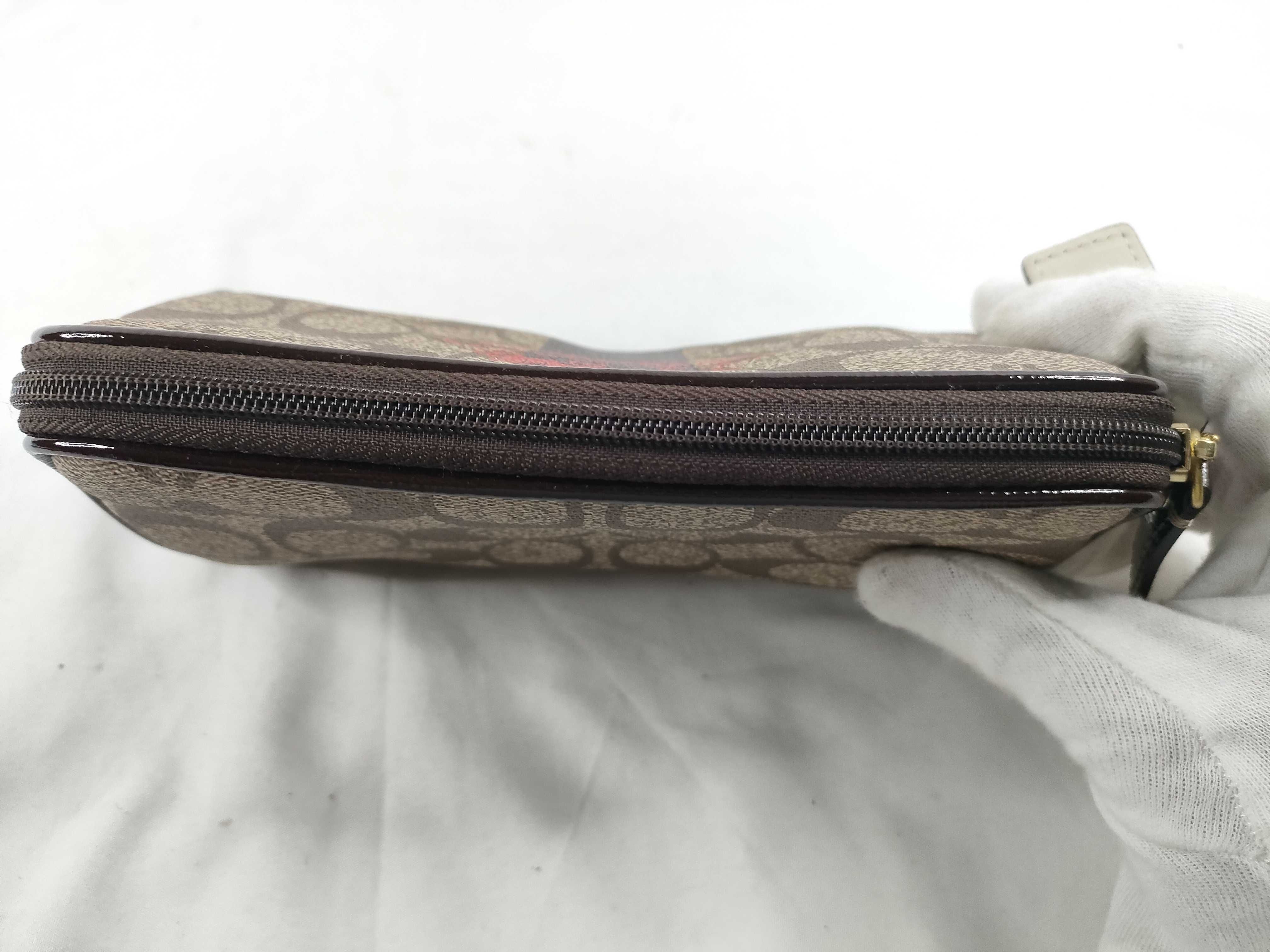 【水曜終了】(10698_0079)COACH シグネチャー ポーチ PVC 箱付き