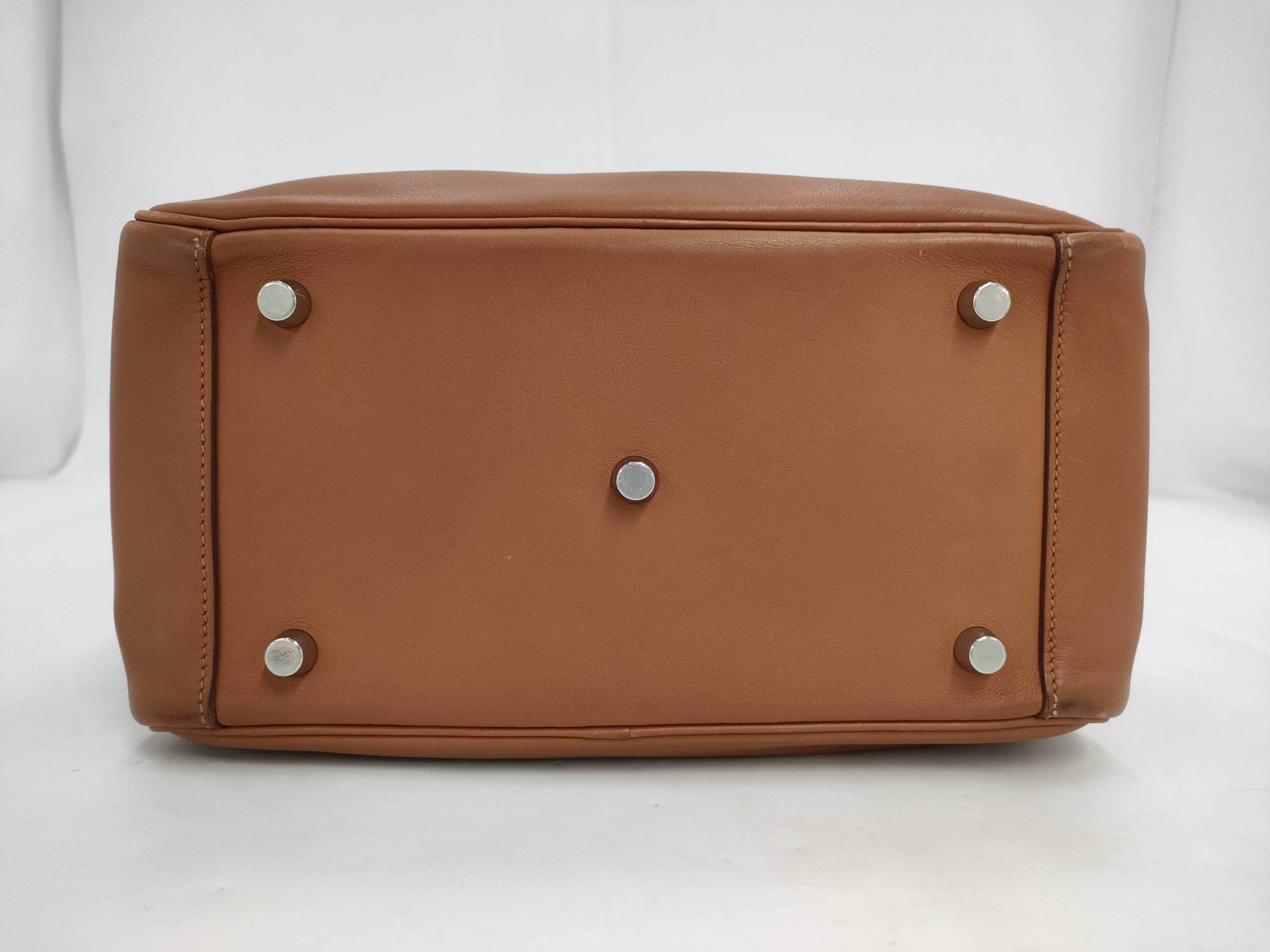 【水曜終了】(10813_0104)HERMES エルメス リンディ26 トレサージュ ゴールド シルバー金具 C刻印 ハンドバッグ