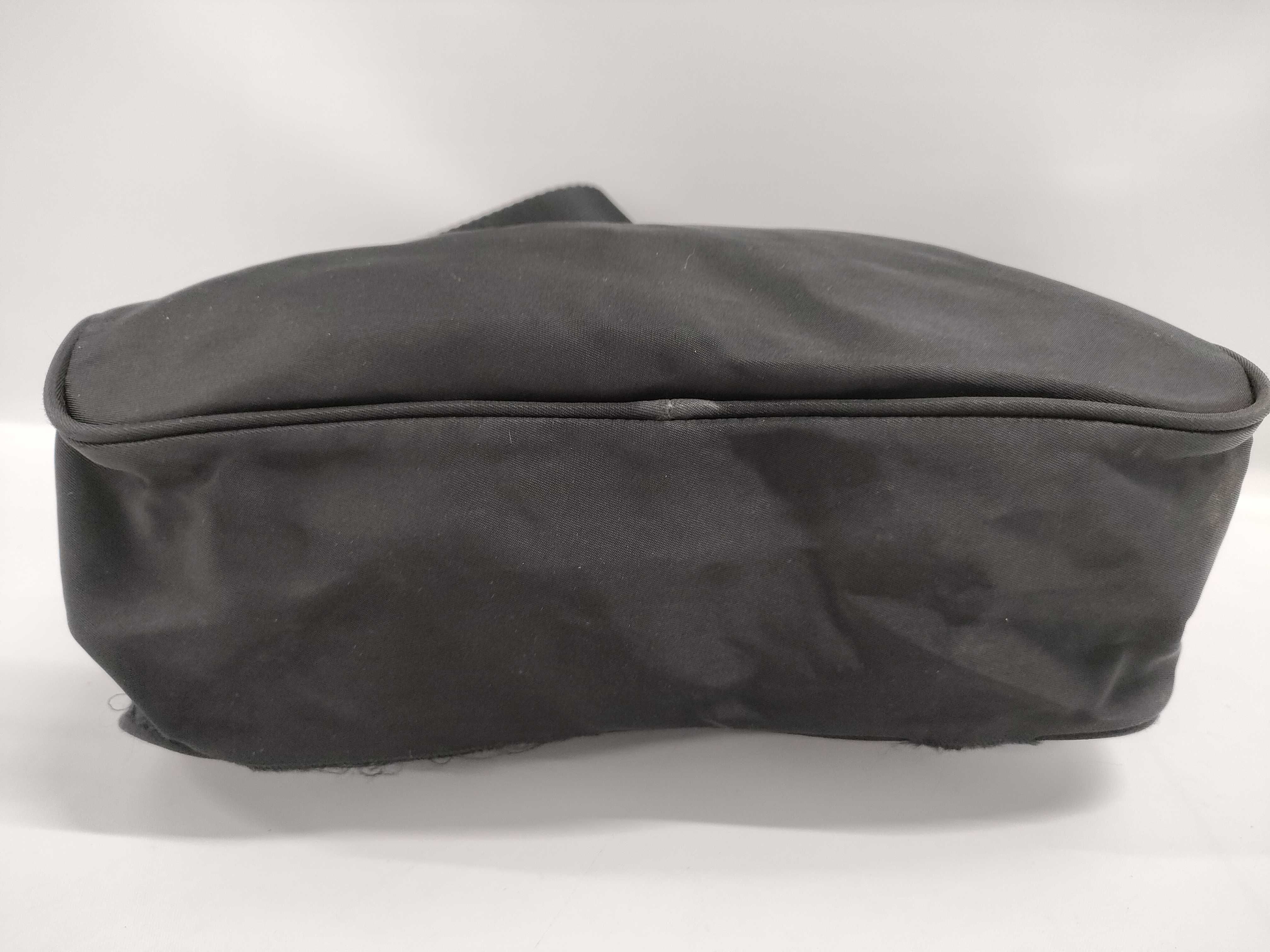 【水曜終了】(10827_0063)PRADA プラダ ショルダーバッグ 破れ