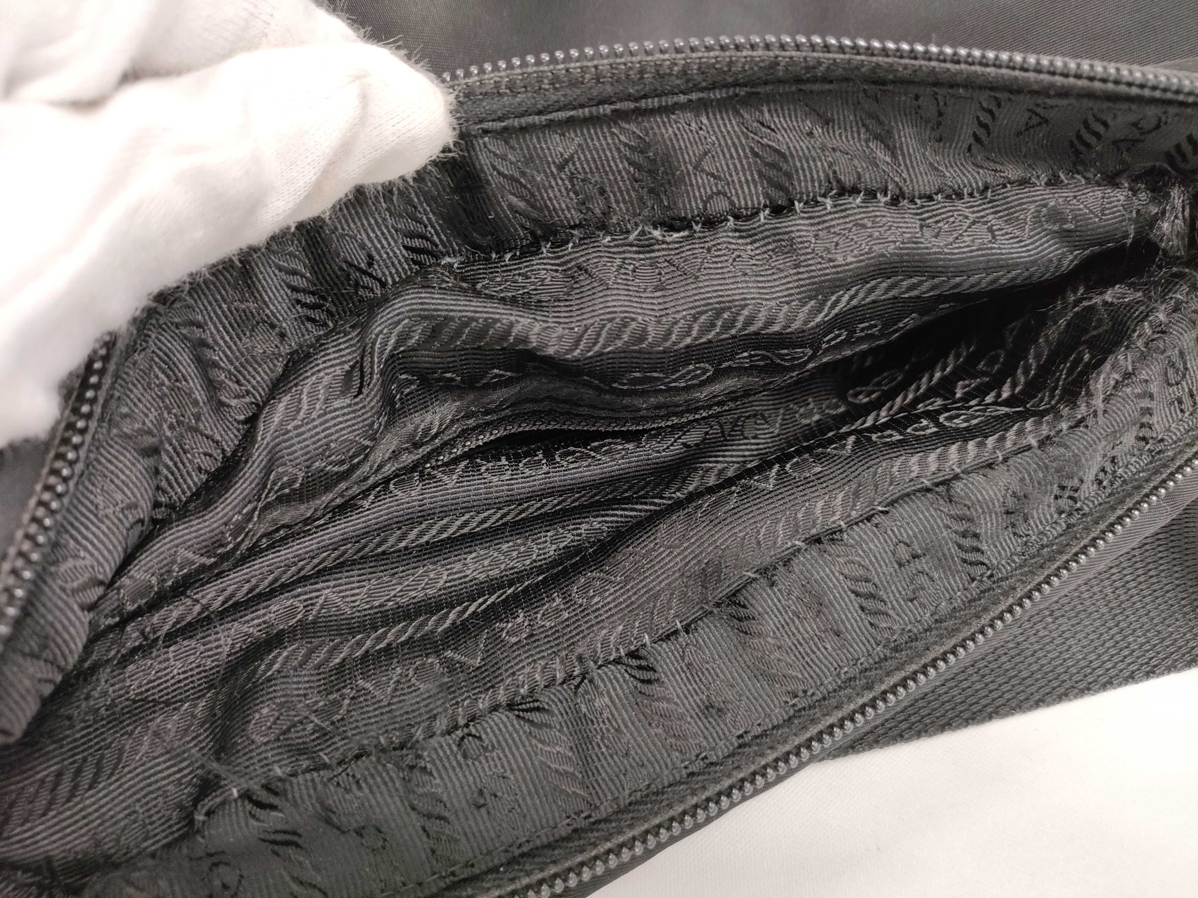 【水曜終了】(10827_0063)PRADA プラダ ショルダーバッグ 破れ