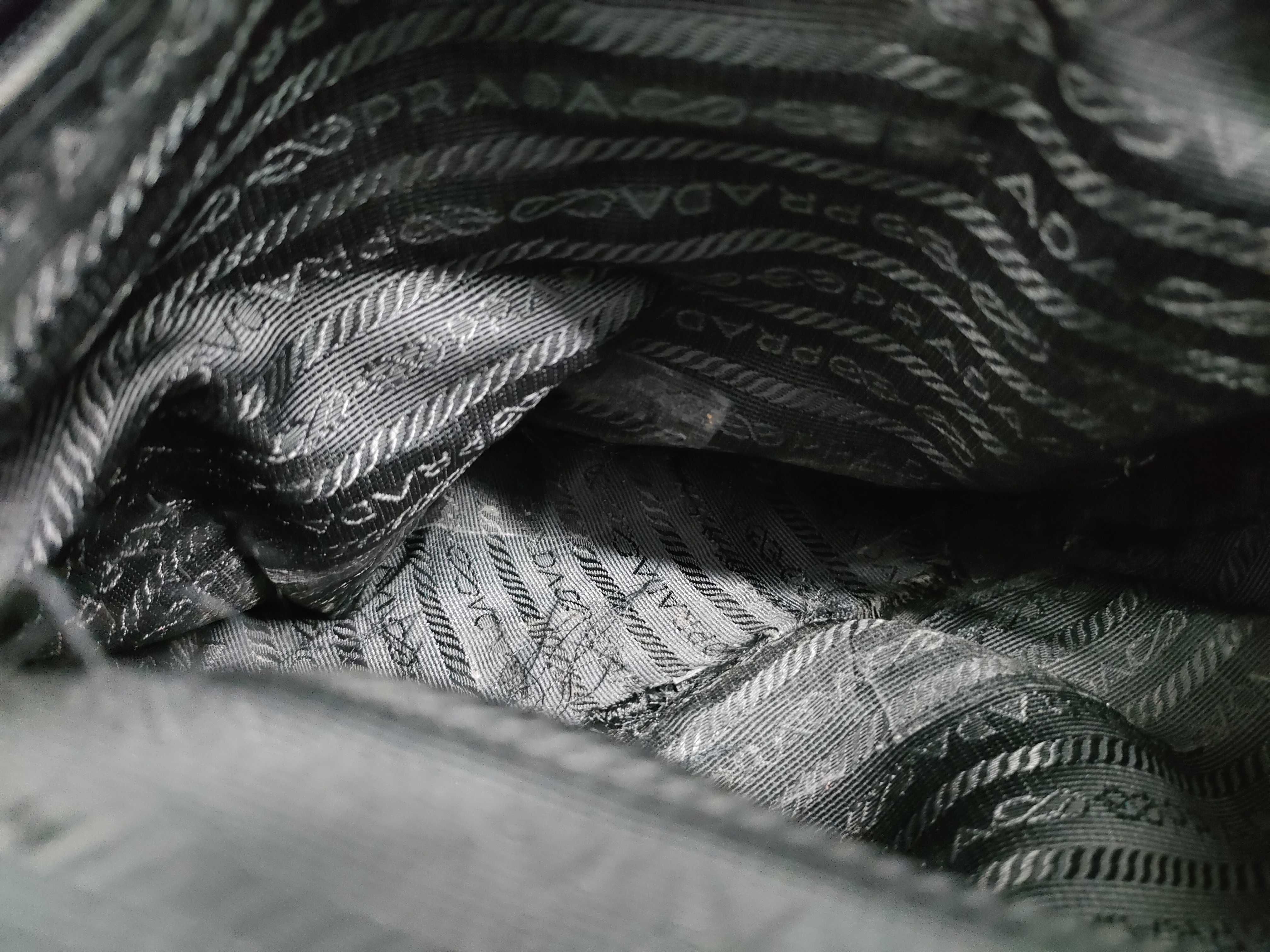 【水曜終了】(10827_0063)PRADA プラダ ショルダーバッグ 破れ