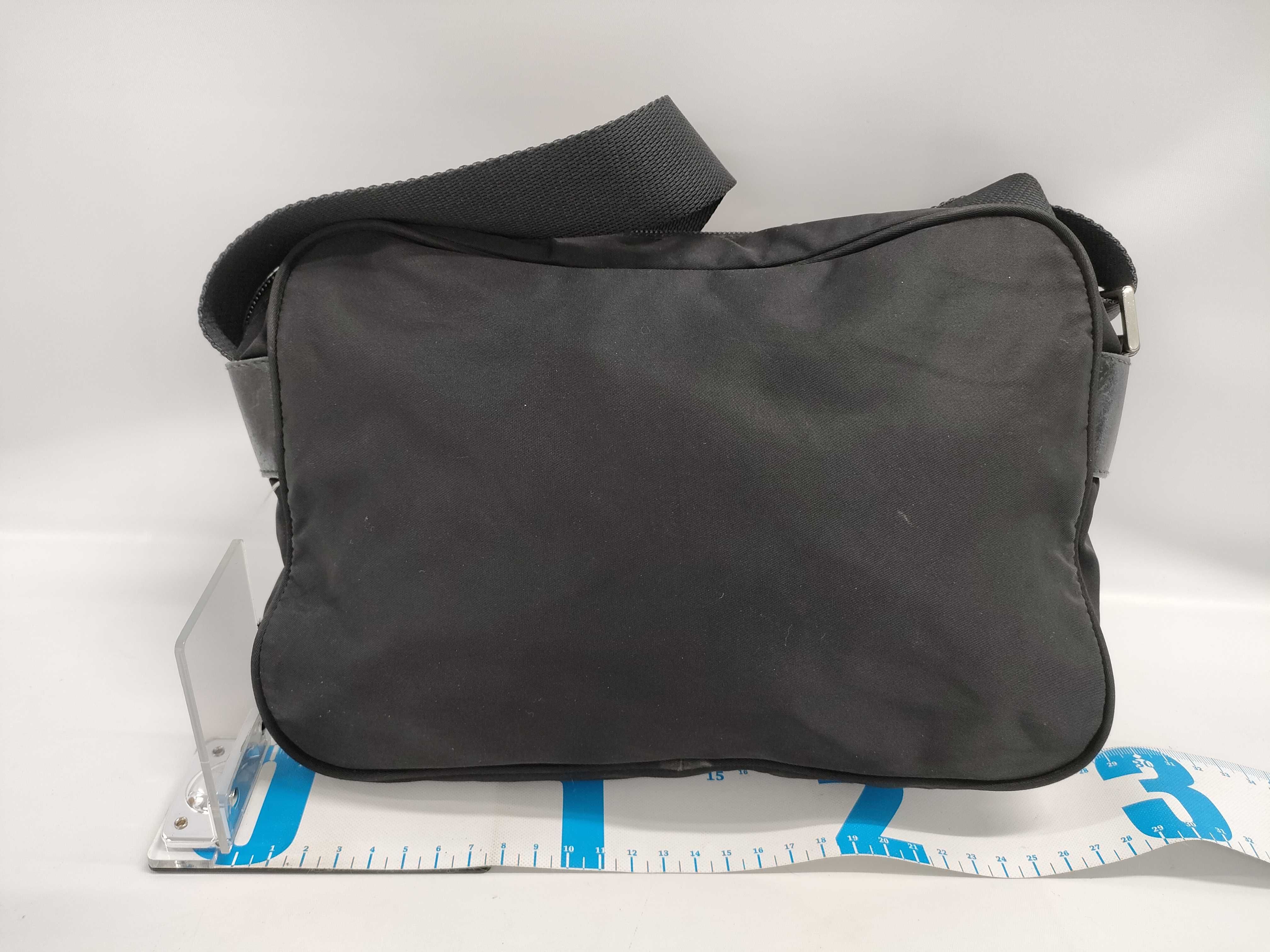 【水曜終了】(10827_0063)PRADA プラダ ショルダーバッグ 破れ