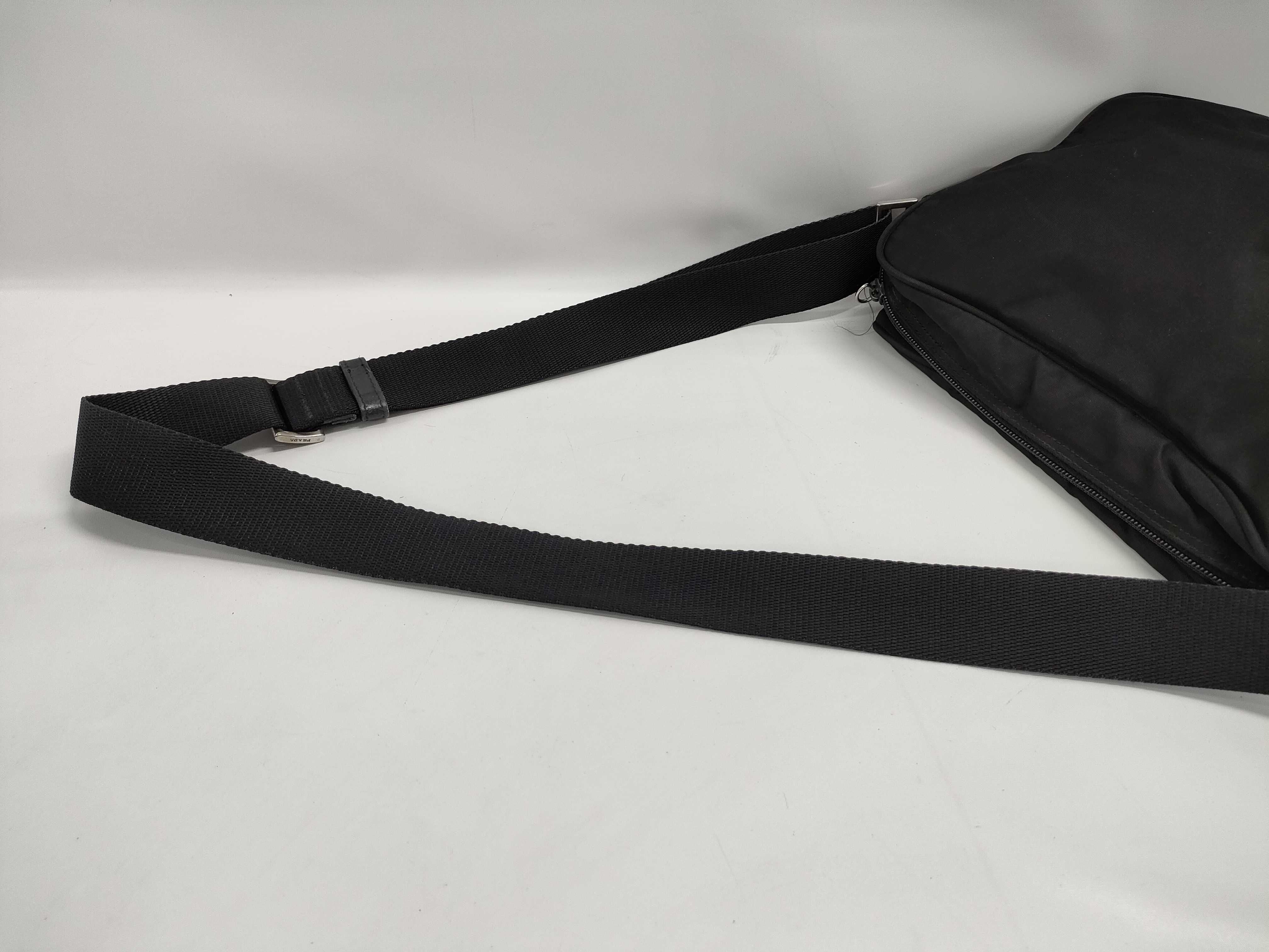 【水曜終了】(10827_0063)PRADA プラダ ショルダーバッグ 破れ