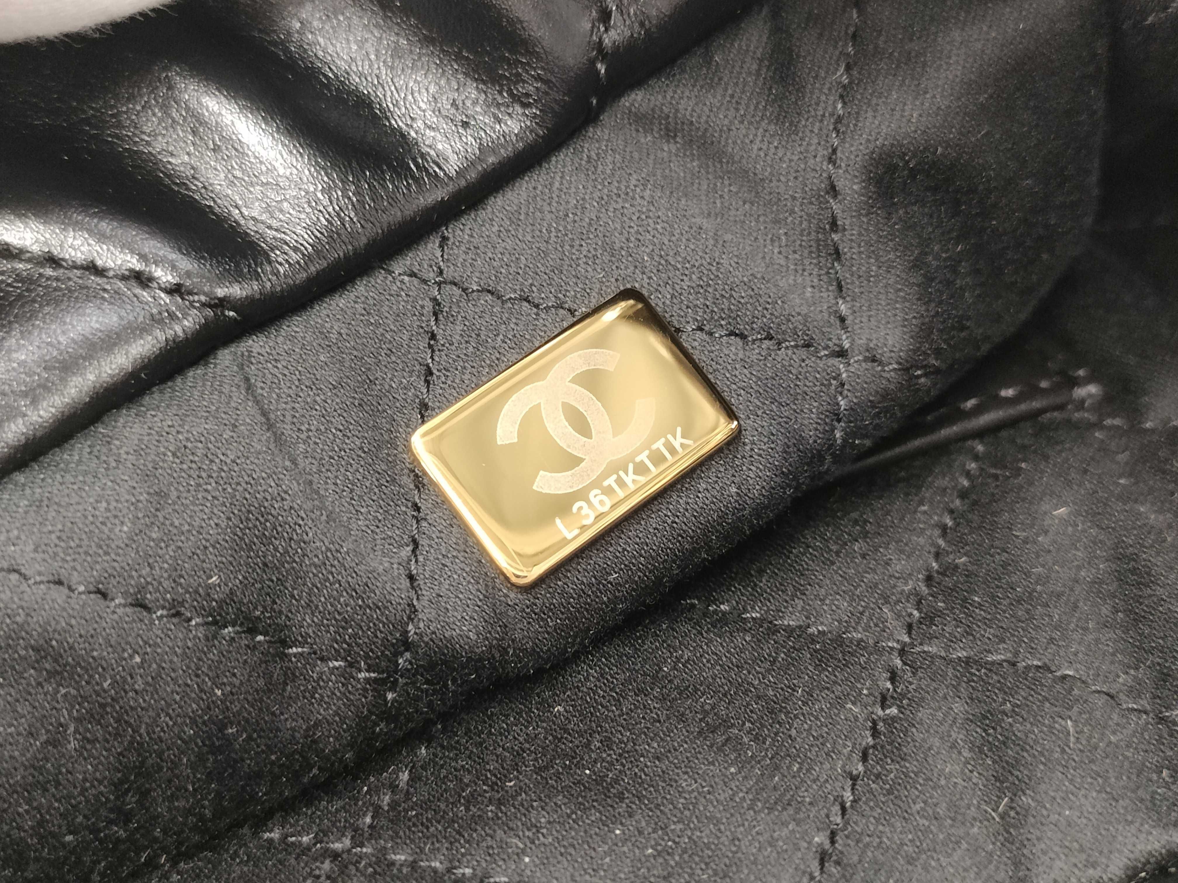 【水曜終了】(10814_0008)CHANEL シャネル22 シャイニーカーフ ミニ 2way ショルダーバッグ AS3980 ブラック