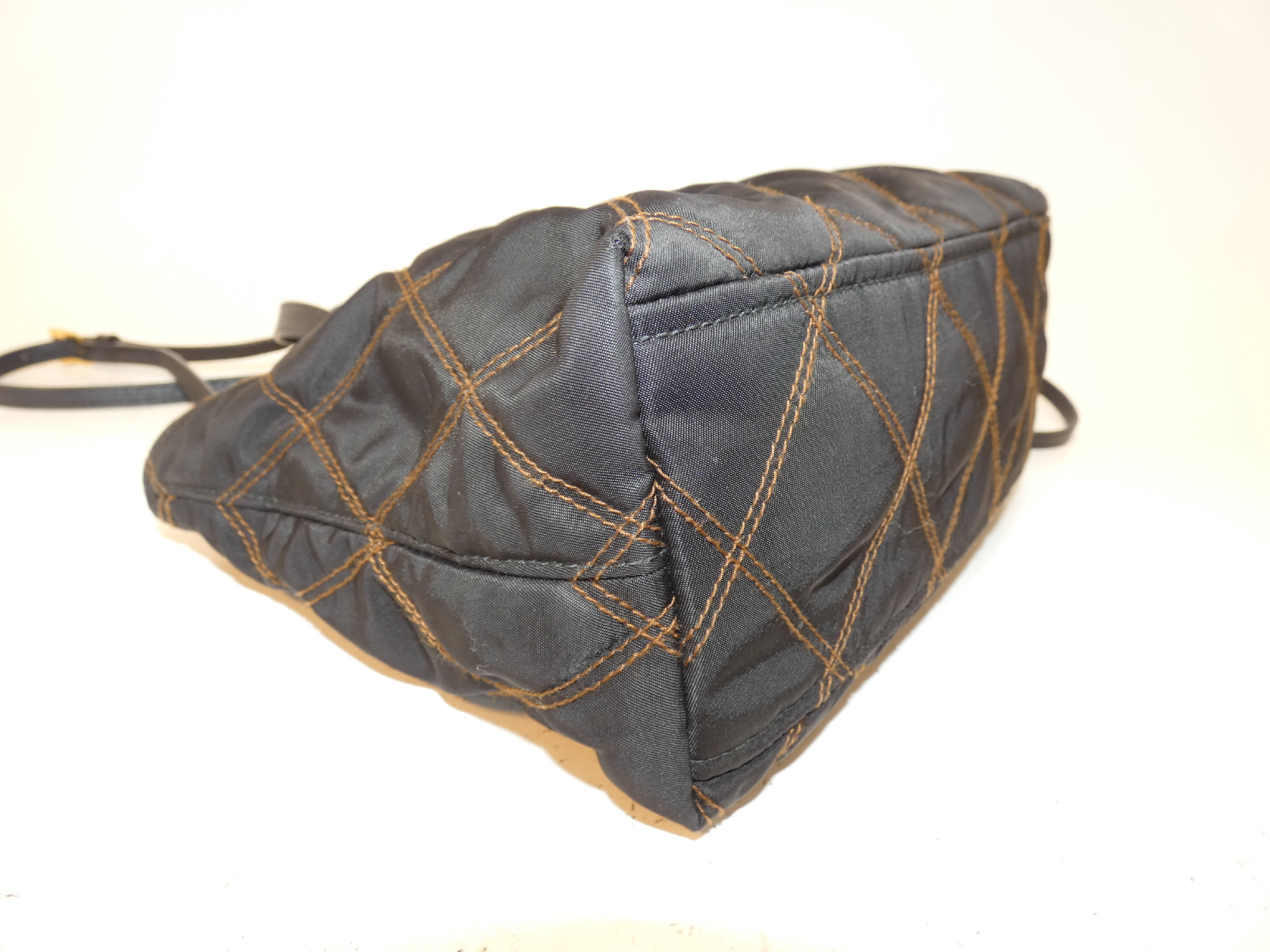 【水曜終了】(10827_0047)PRADA 2way キルティング 三角プレート ナイロン サフィアーノ ハンド ショルダー ショルダーバッグ