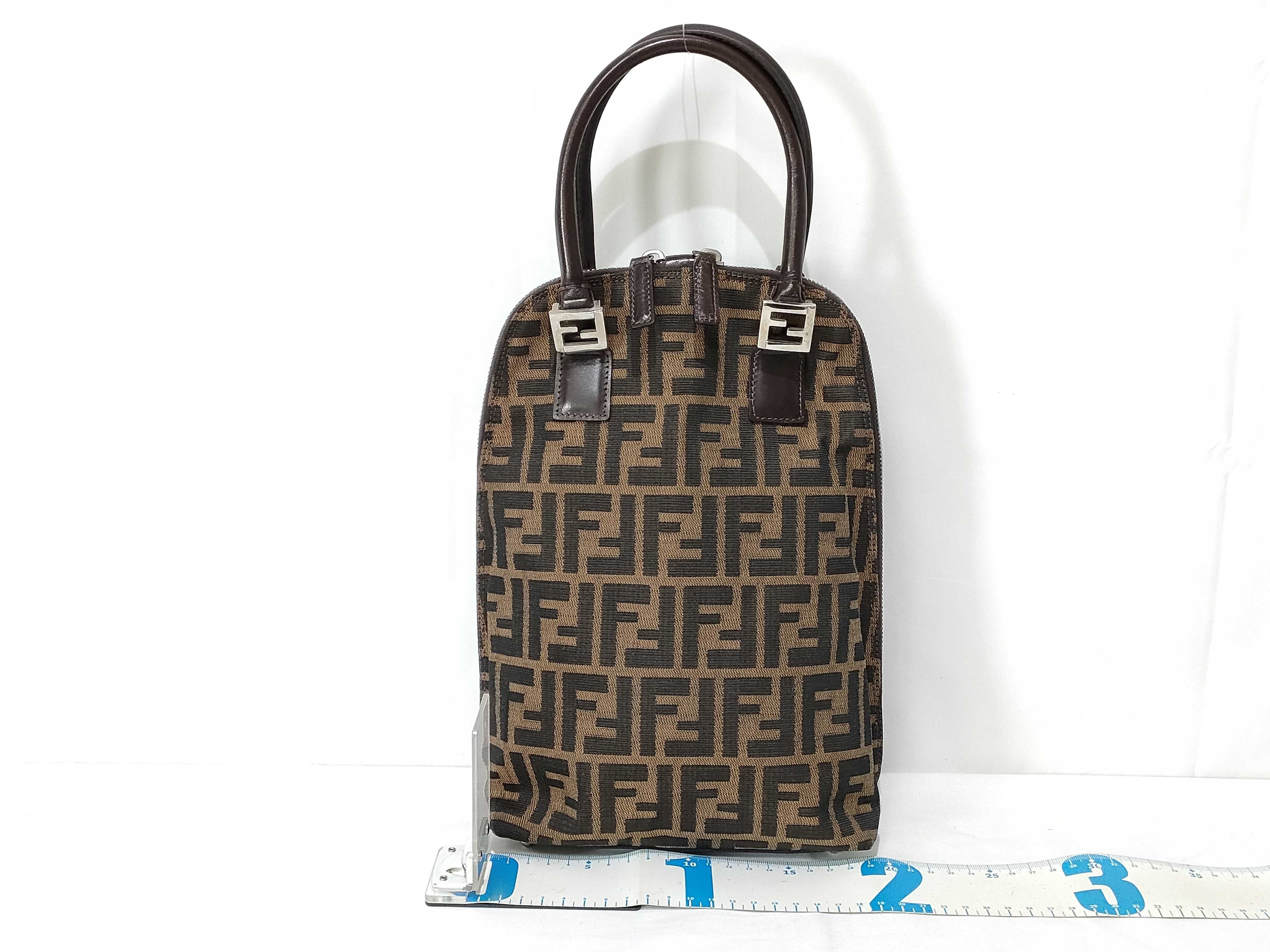 【水曜終了】(10827_0068)FENDI フェンティ ズッカ ハンドバッグ