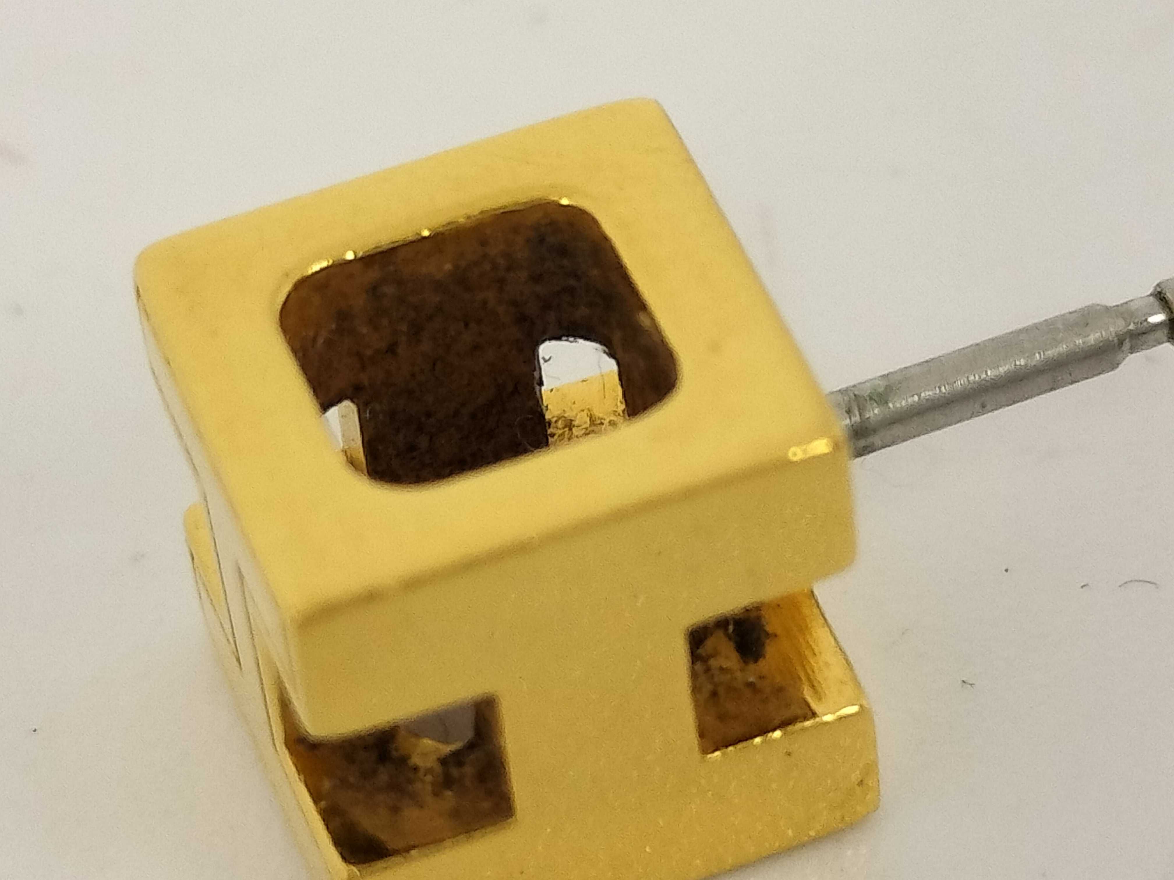 【水曜終了】(10943_0002)HERMES エルメス カージュ ド アッシュ Hキューブ ピアス