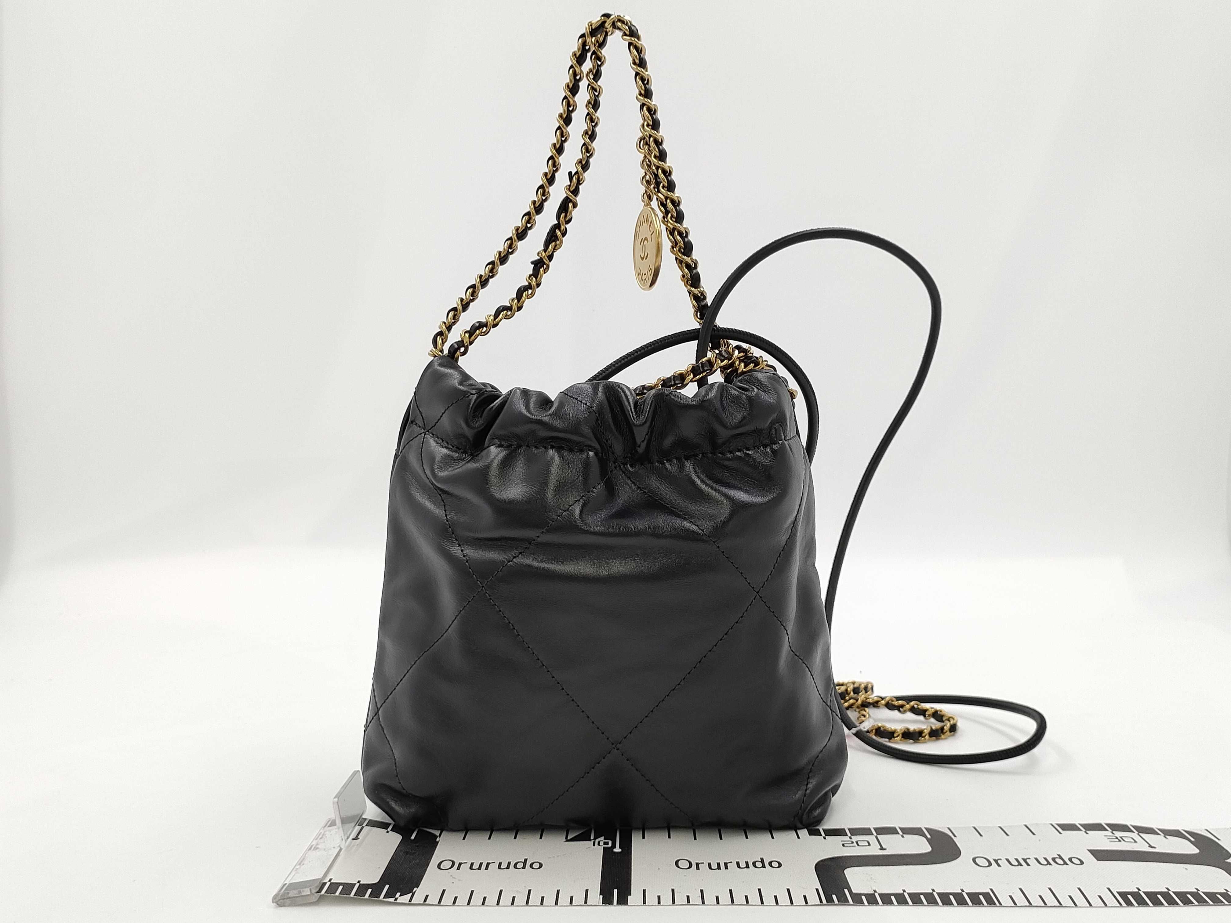 【水曜終了】(10944_0007)CHANEL カーフ 22 シャイニー ショルダーバッグ