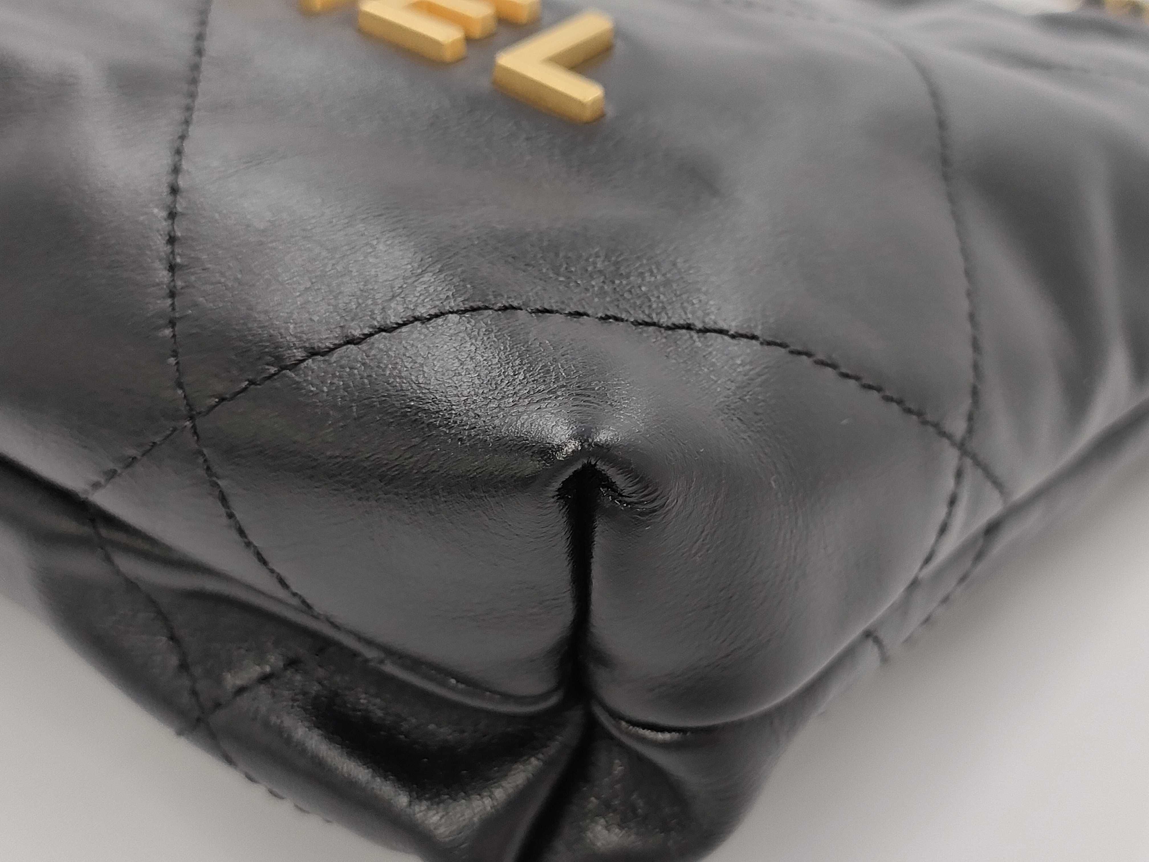 【水曜終了】(10944_0007)CHANEL カーフ 22 シャイニー ショルダーバッグ