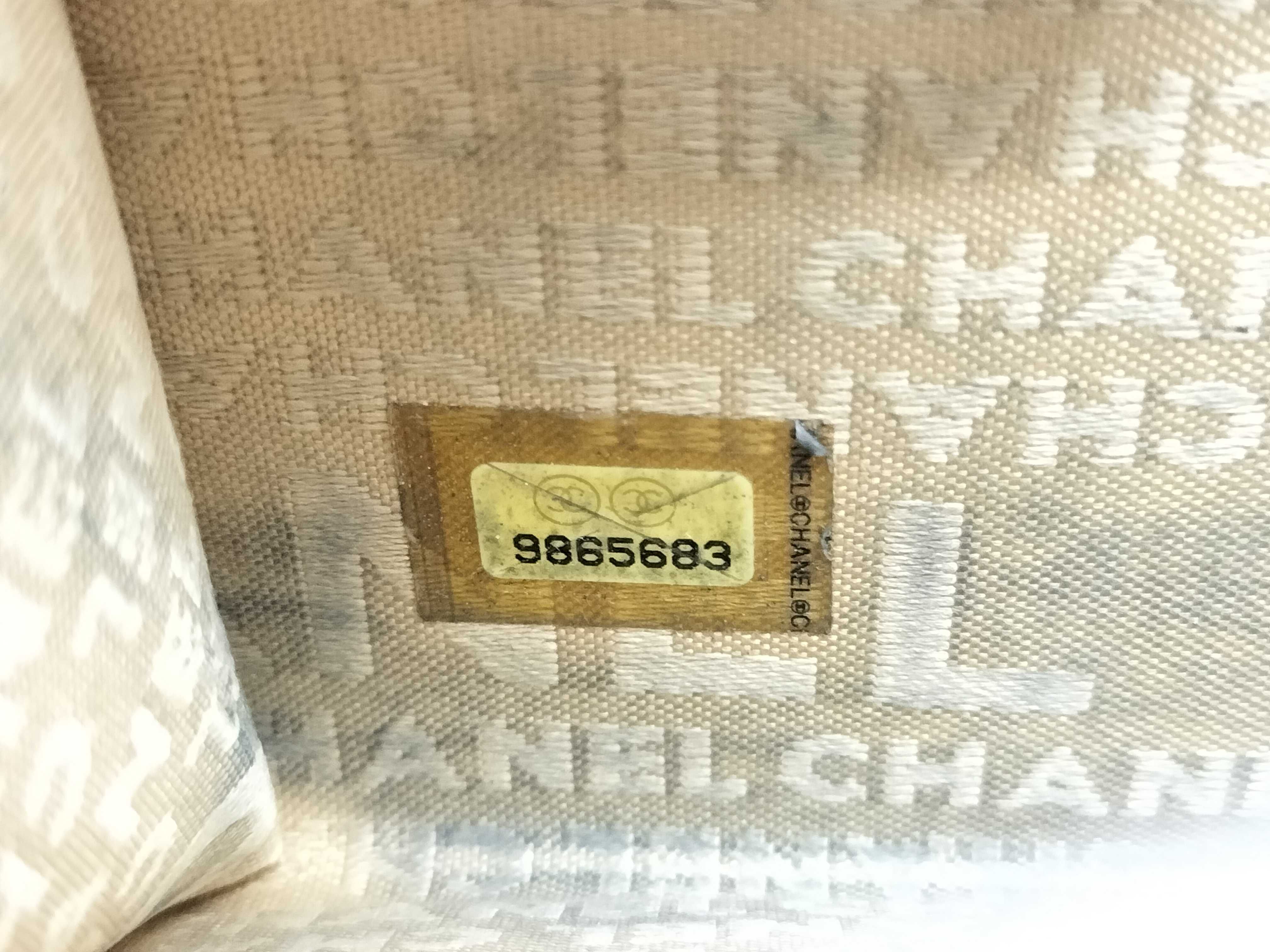 【水曜終了】(10944_0002)CHANEL シャネル アイコン ラムスキン 財布 ココマーク ホワイト