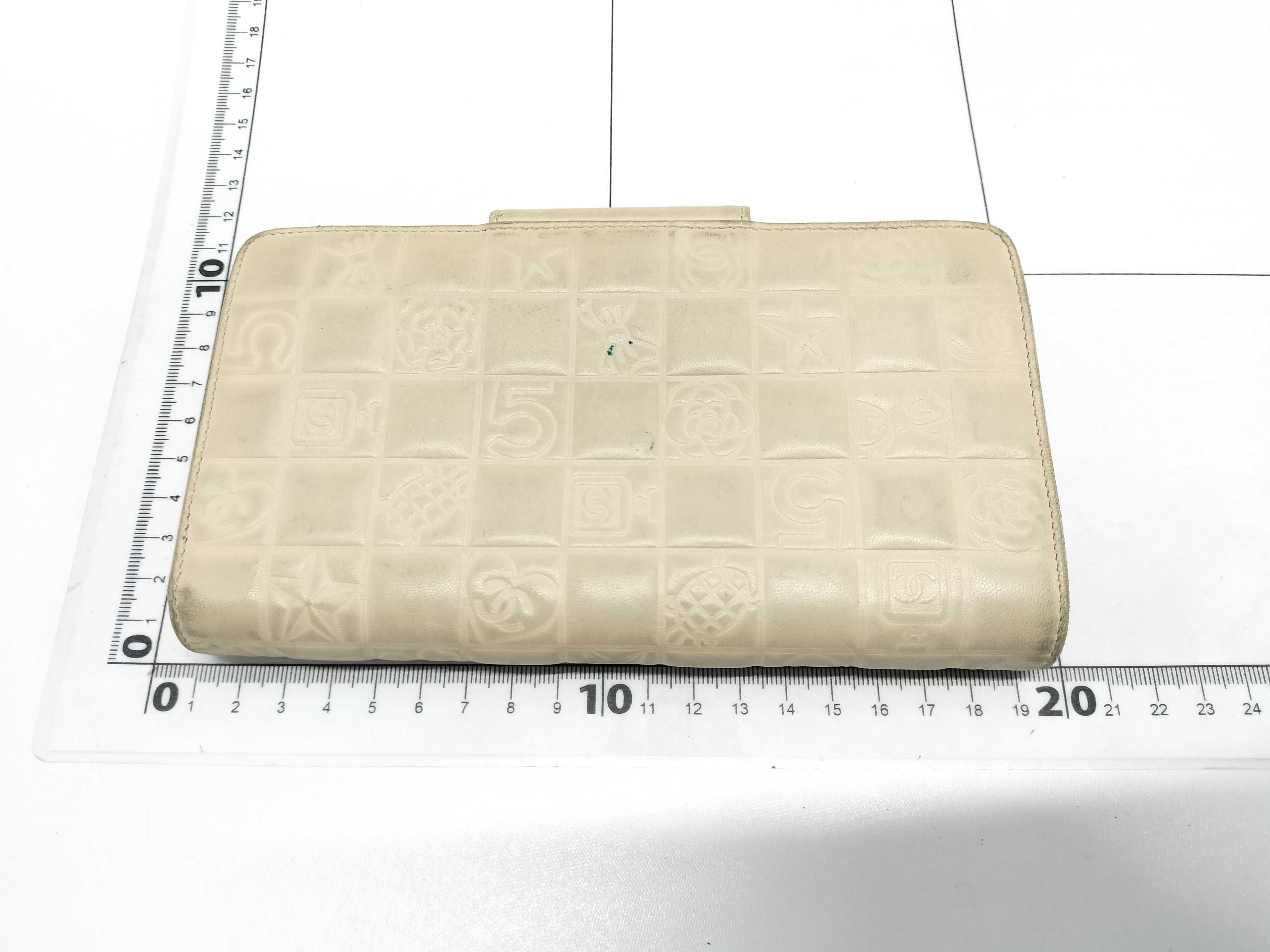 【水曜終了】(10944_0002)CHANEL シャネル アイコン ラムスキン 財布 ココマーク ホワイト