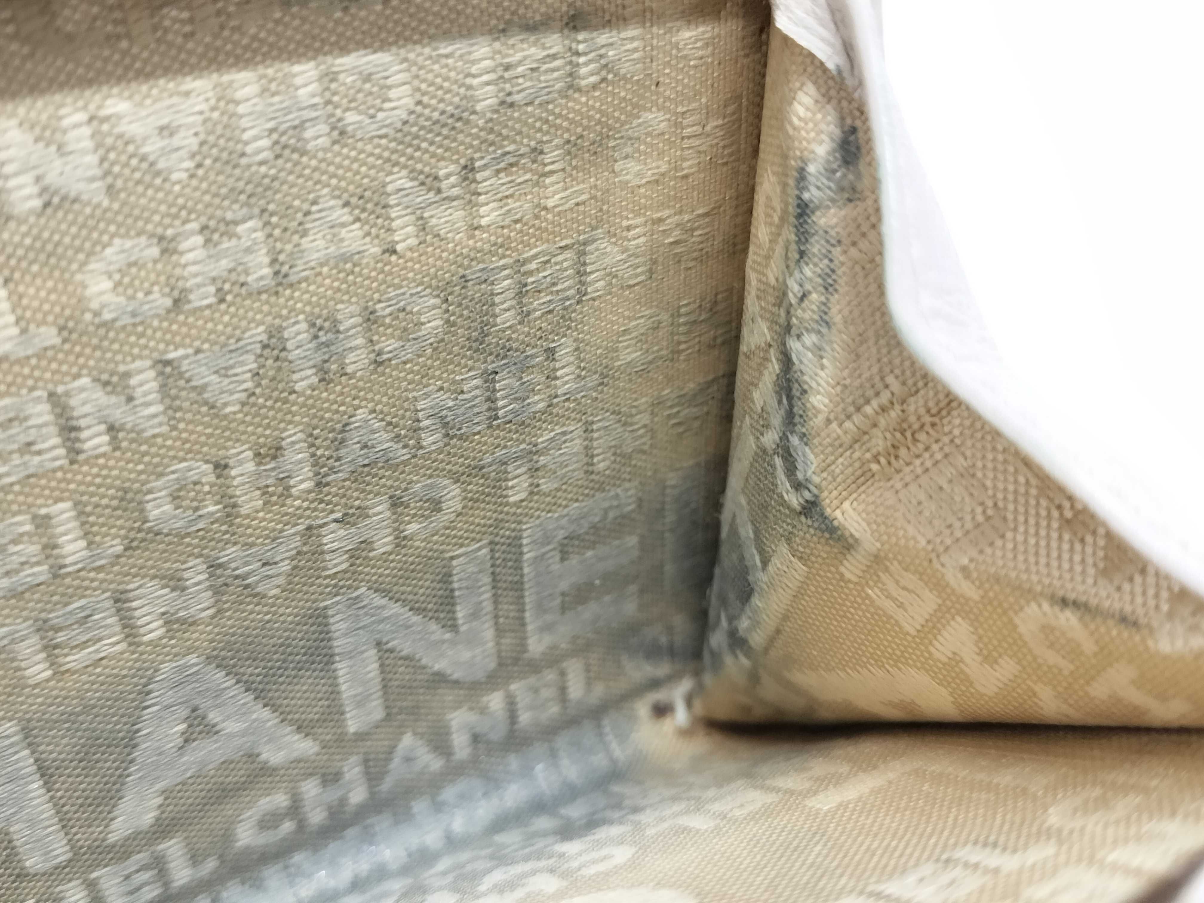 【水曜終了】(10944_0002)CHANEL シャネル アイコン ラムスキン 財布 ココマーク ホワイト