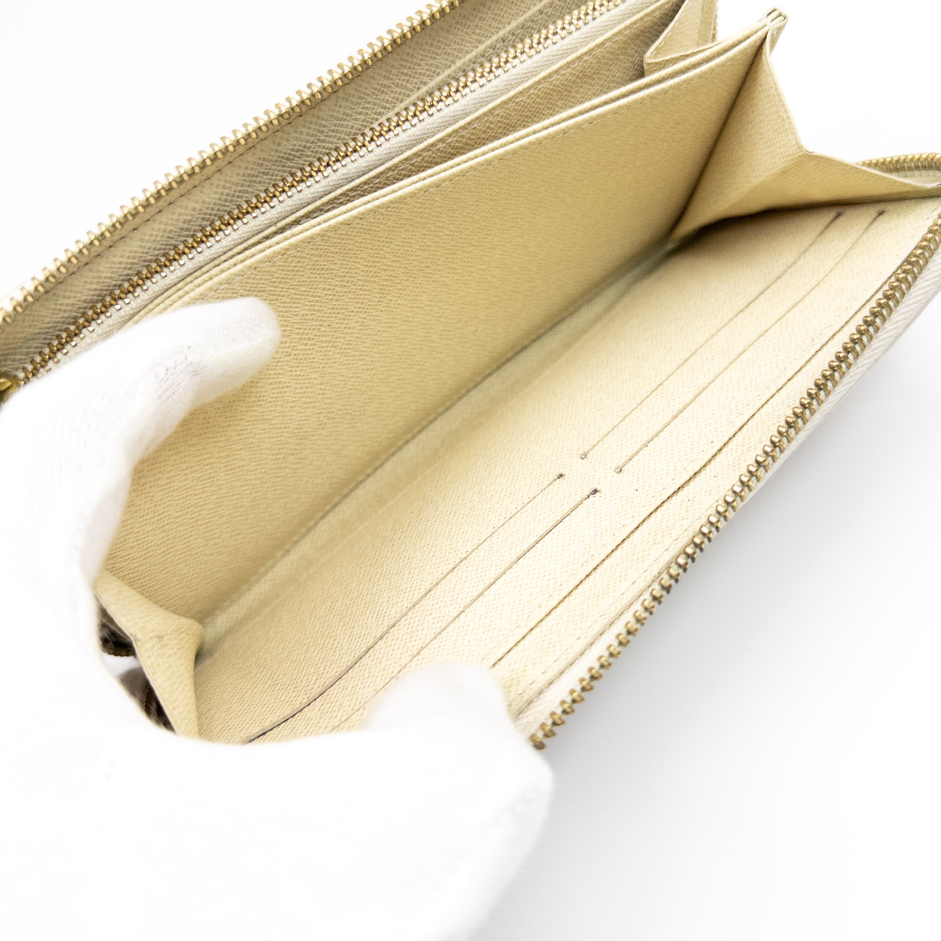 【水曜終了】(10700_0019)BVLGARI ビーゼロワン 長財布 財布