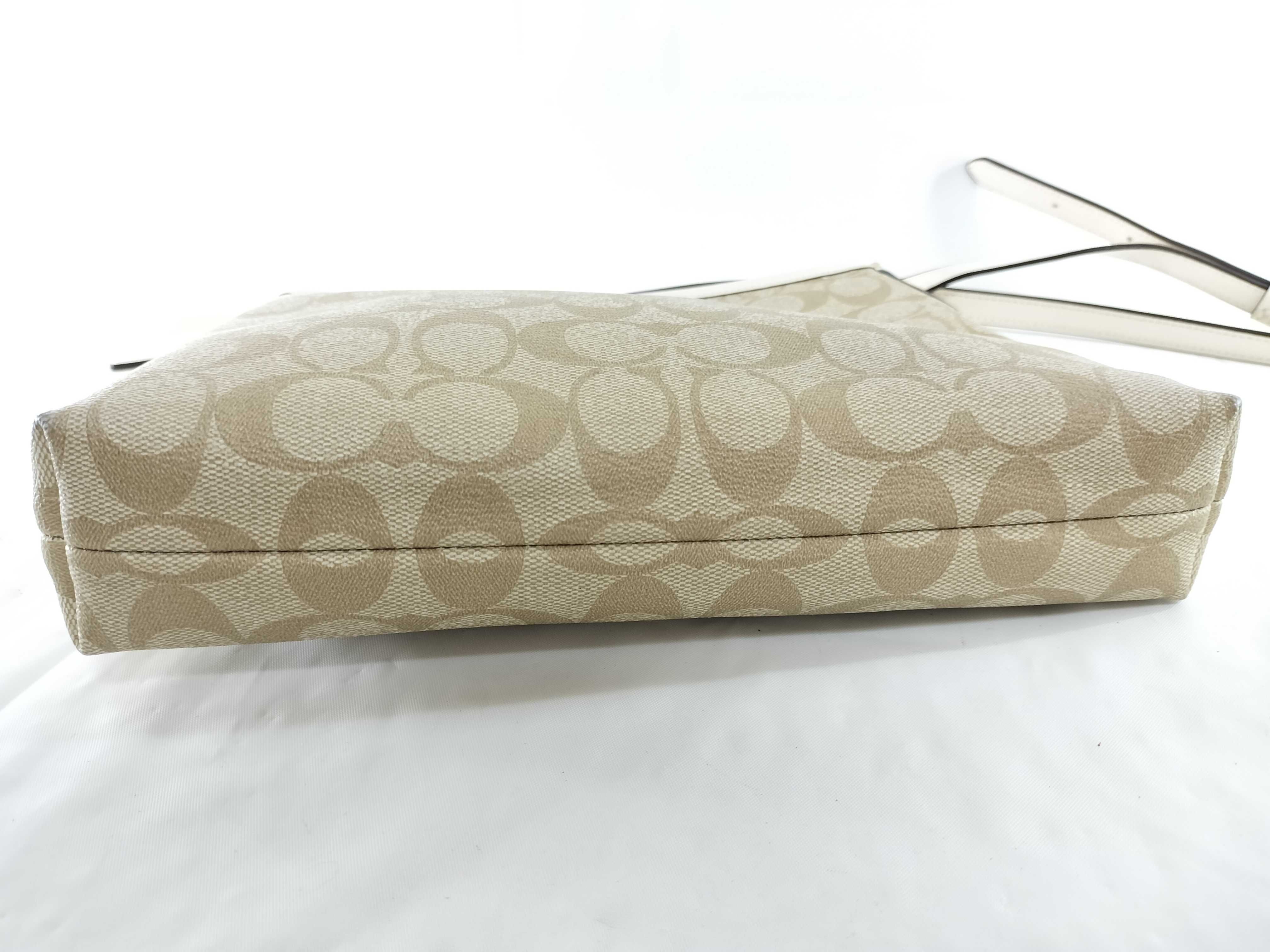 【水曜終了】(10698_0064)COACH シグネチャー F29210 ショルダーバッグ