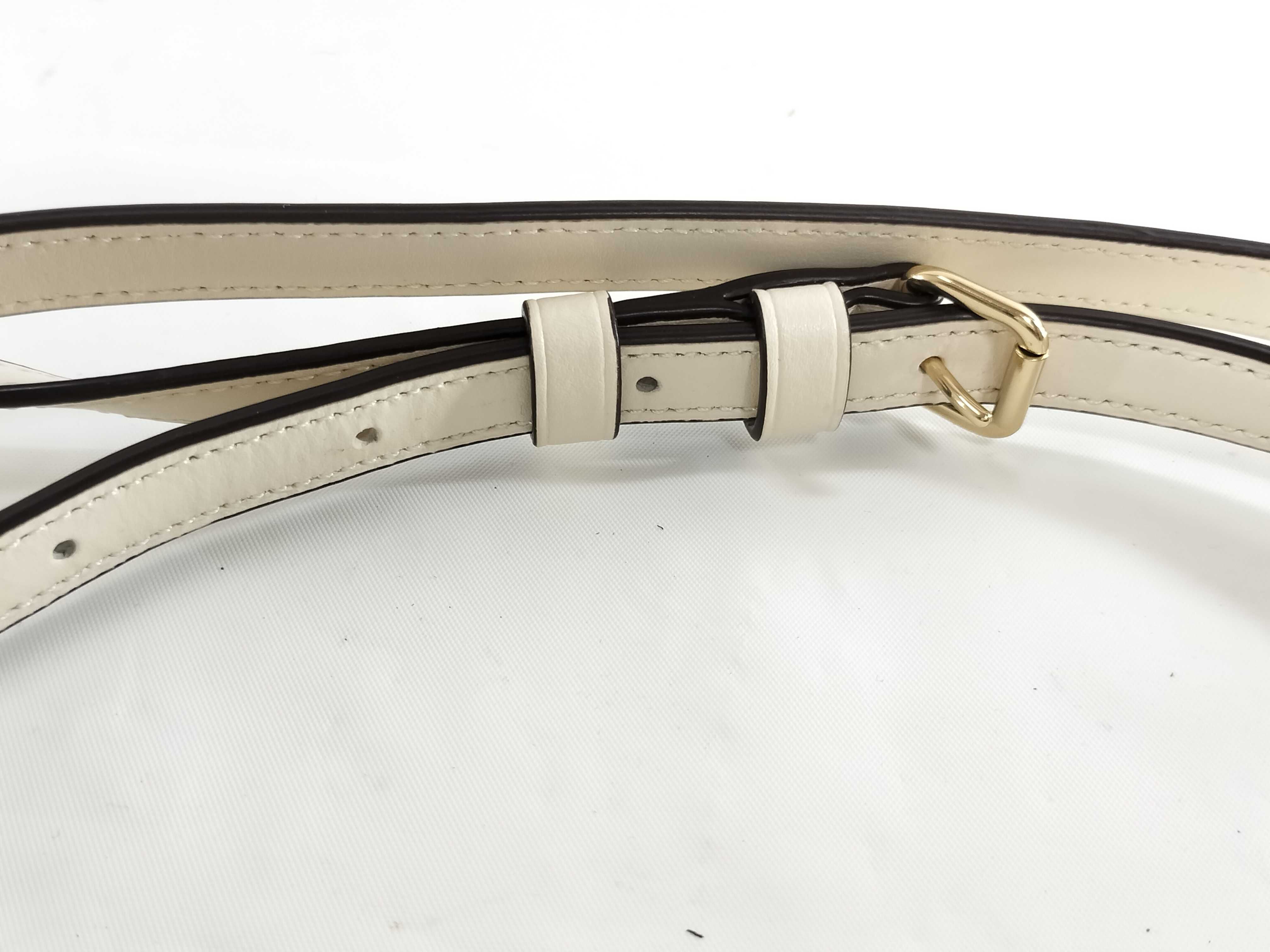 【水曜終了】(10698_0064)COACH シグネチャー F29210 ショルダーバッグ