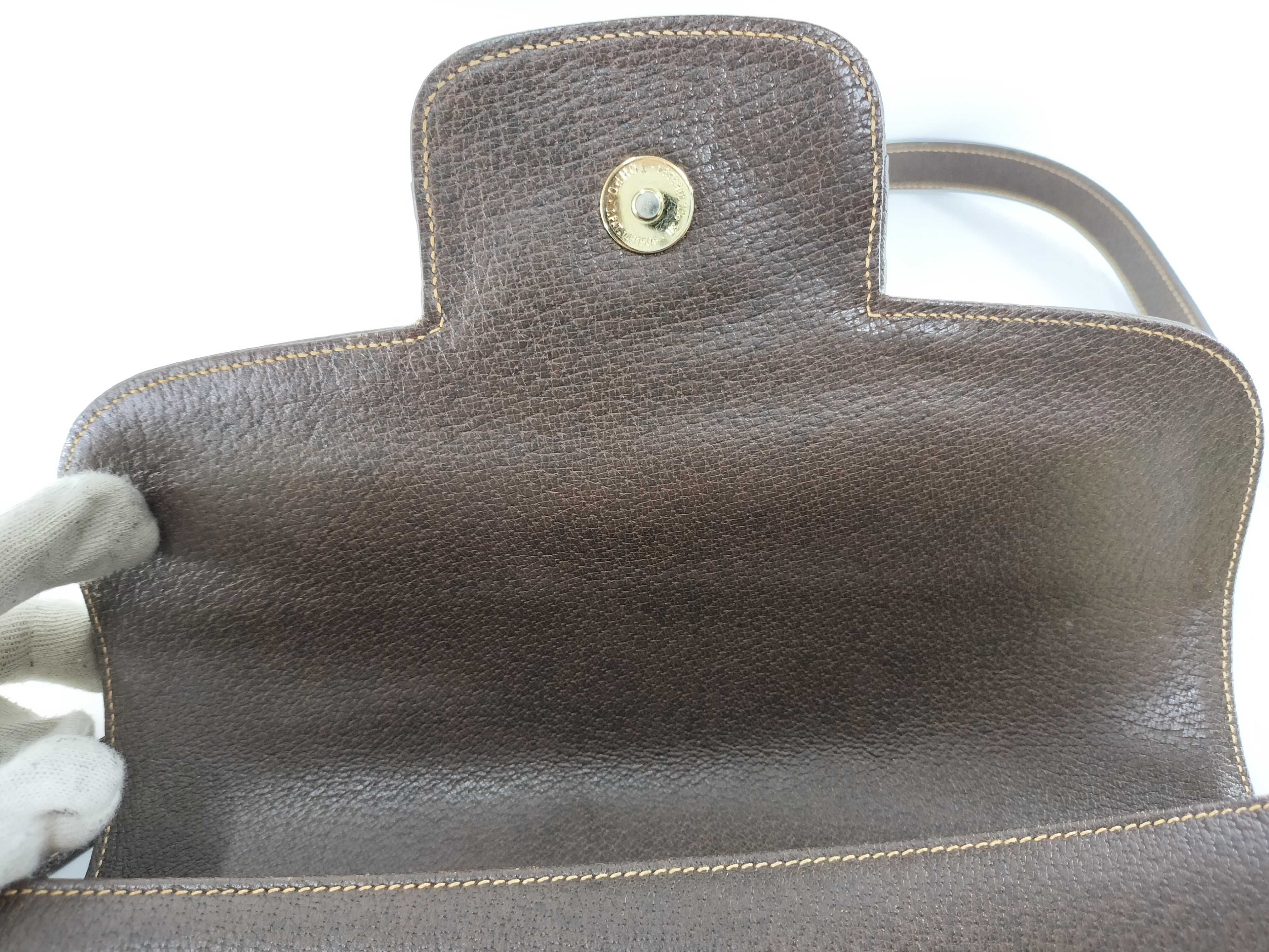 【水曜終了】(10709_0011)GUCCI 001・22・0912 ショルダーバッグ