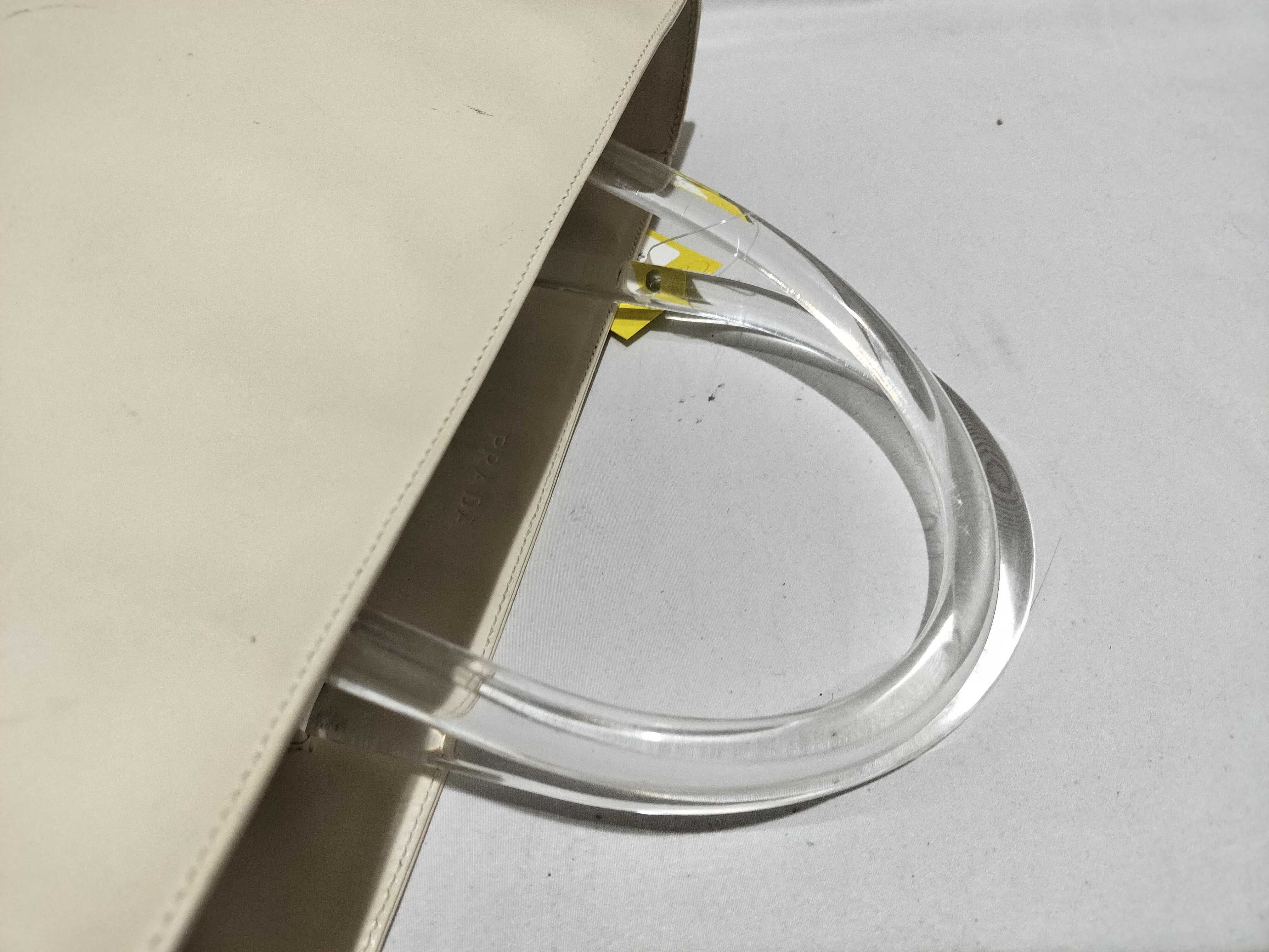 【水曜終了】(10709_0095)PRADA プラスチックハンドル パテント ハンドバッグ ハンドバッグ