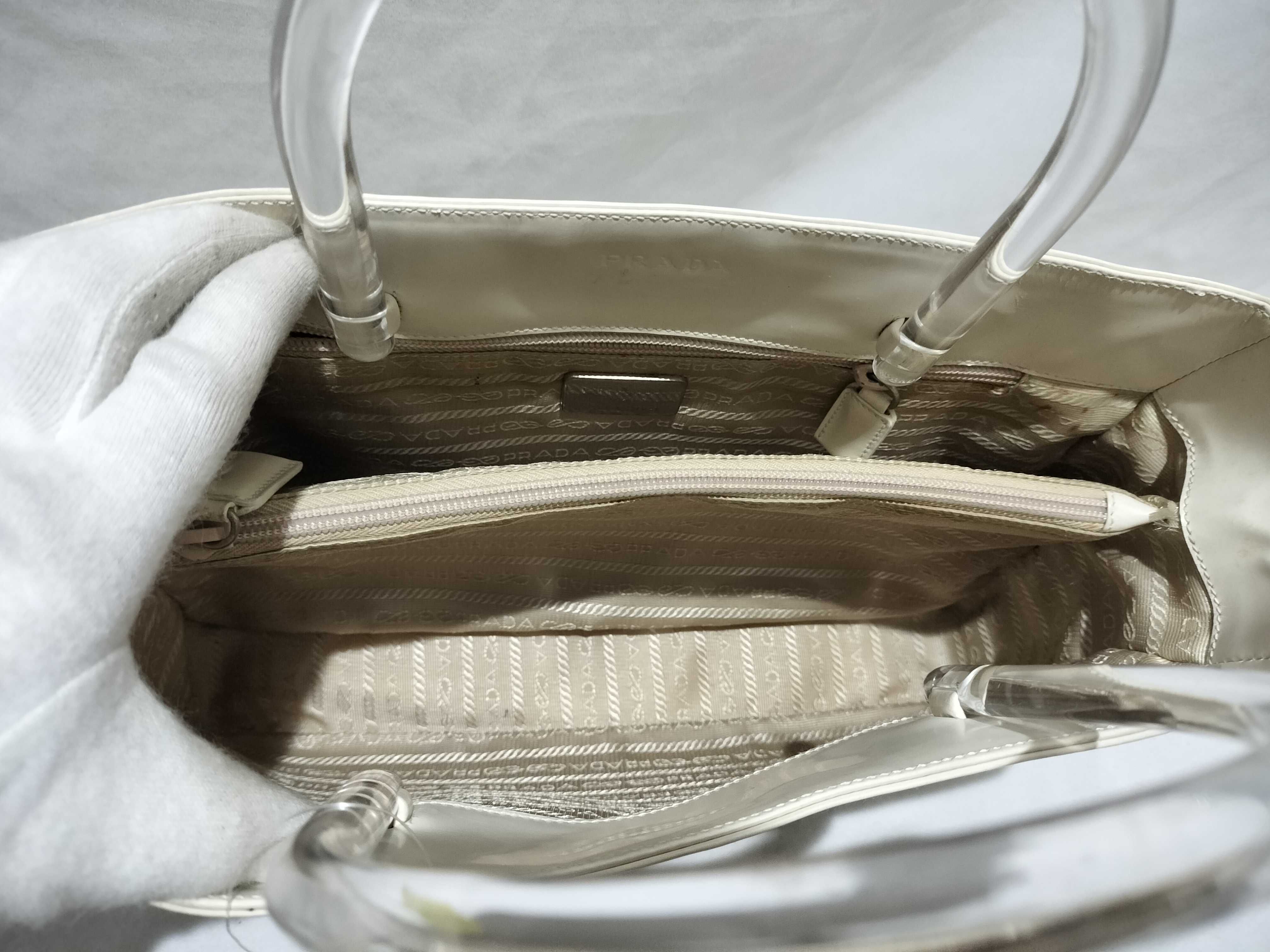 【水曜終了】(10709_0095)PRADA プラスチックハンドル パテント ハンドバッグ ハンドバッグ