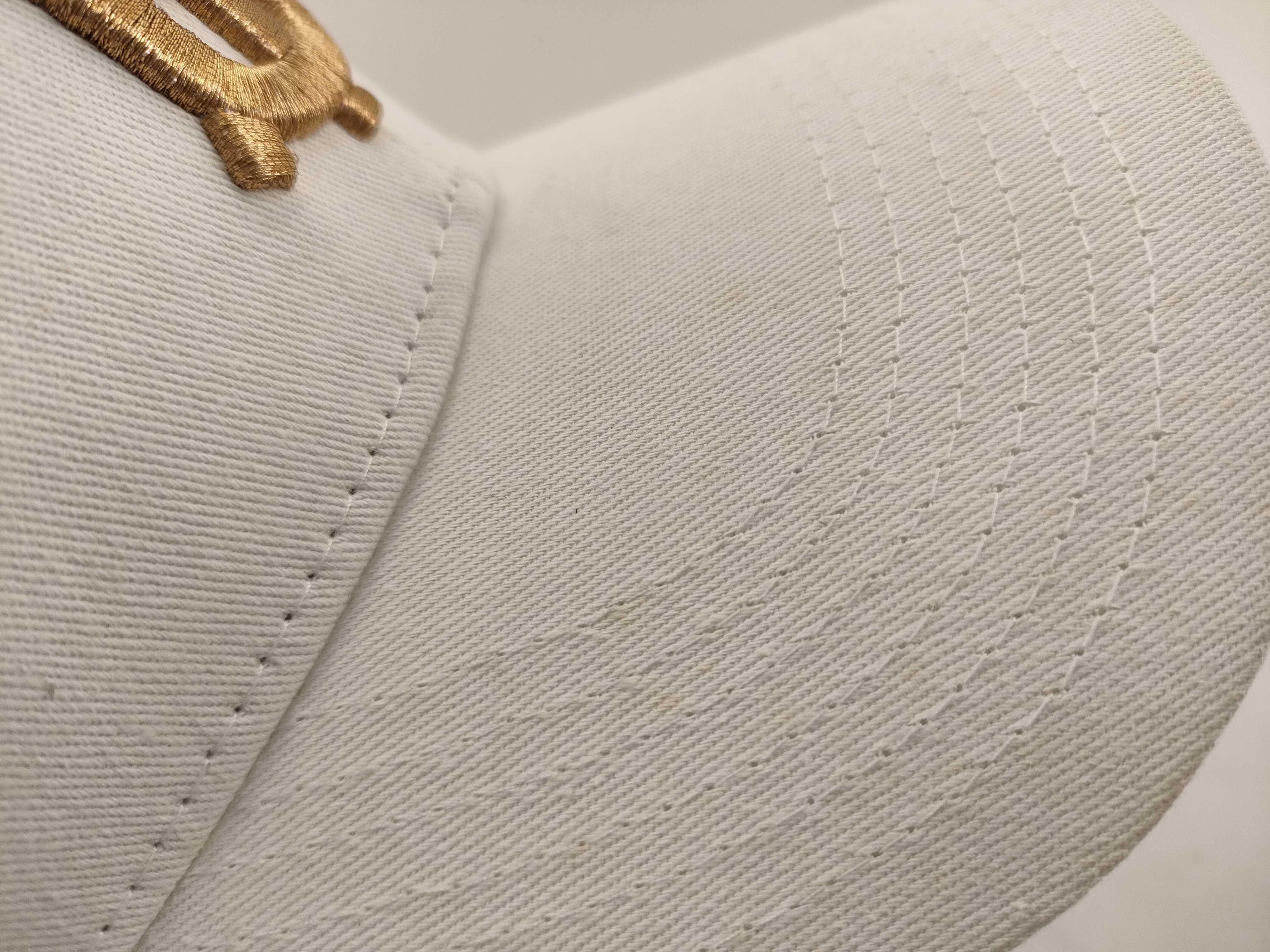 【水曜終了】(10700_0052)BURBERRY ホワイト キャップ その他小物