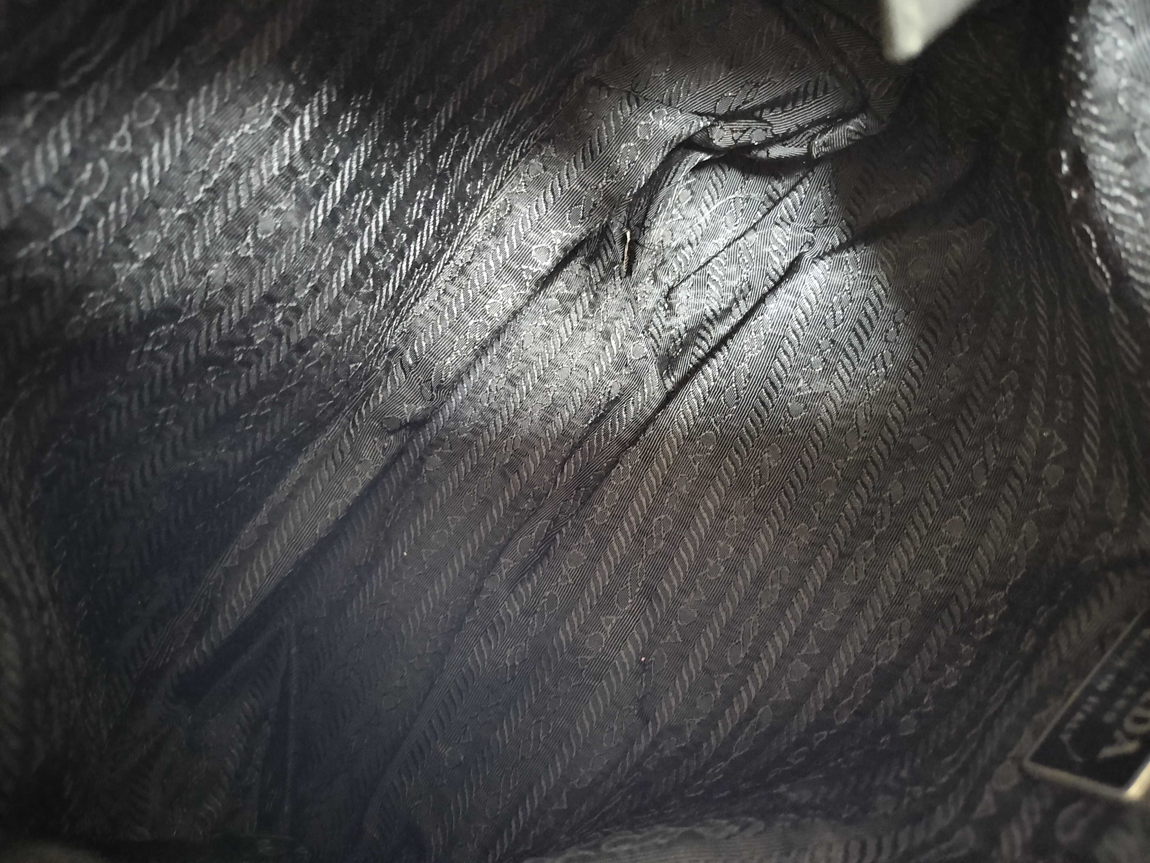 【水曜終了】(10709_0101)PRADA ナイロン 黒 マチ無し ハンド トートバッグ