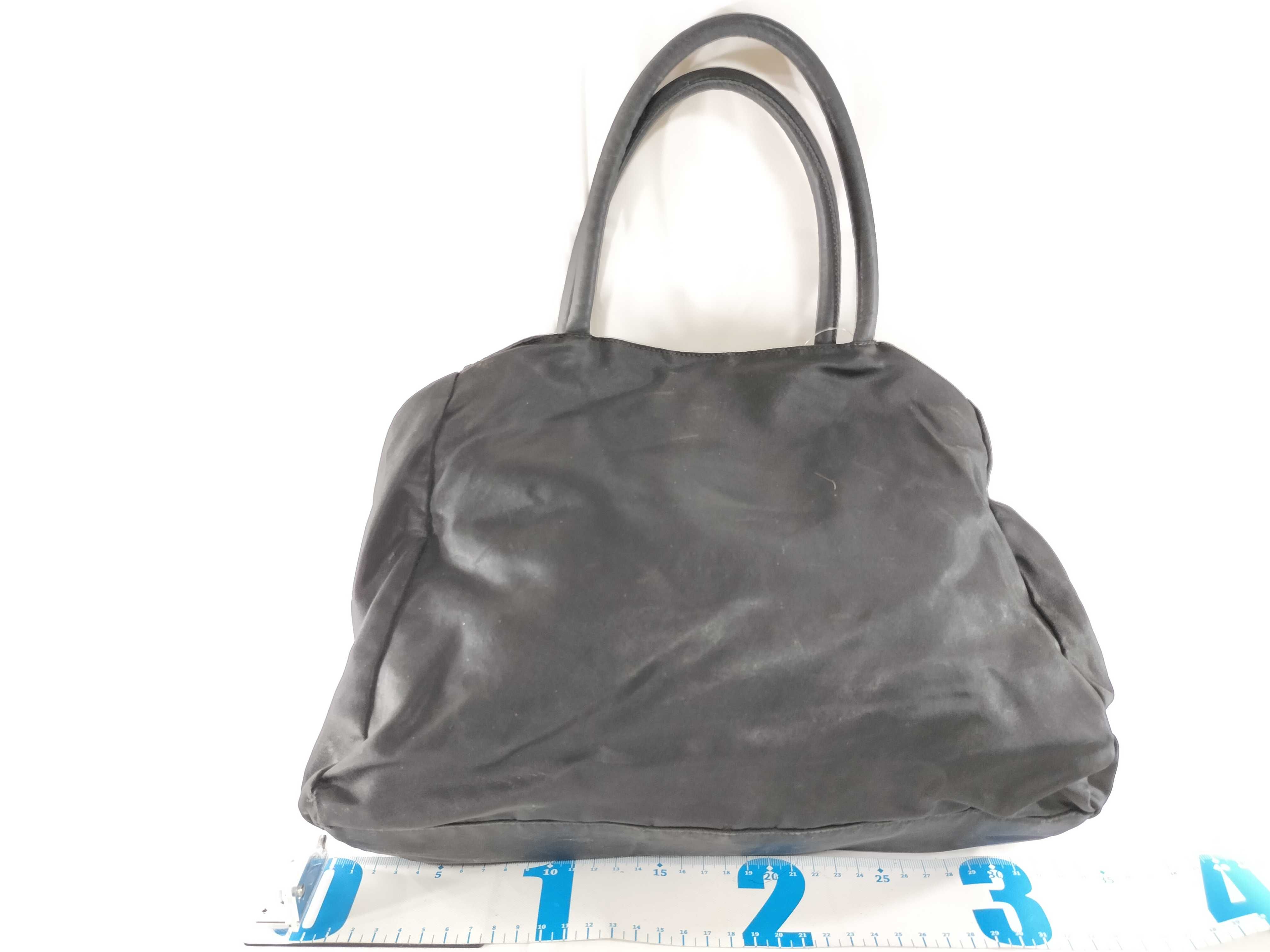 【水曜終了】(10709_0101)PRADA ナイロン 黒 マチ無し ハンド トートバッグ