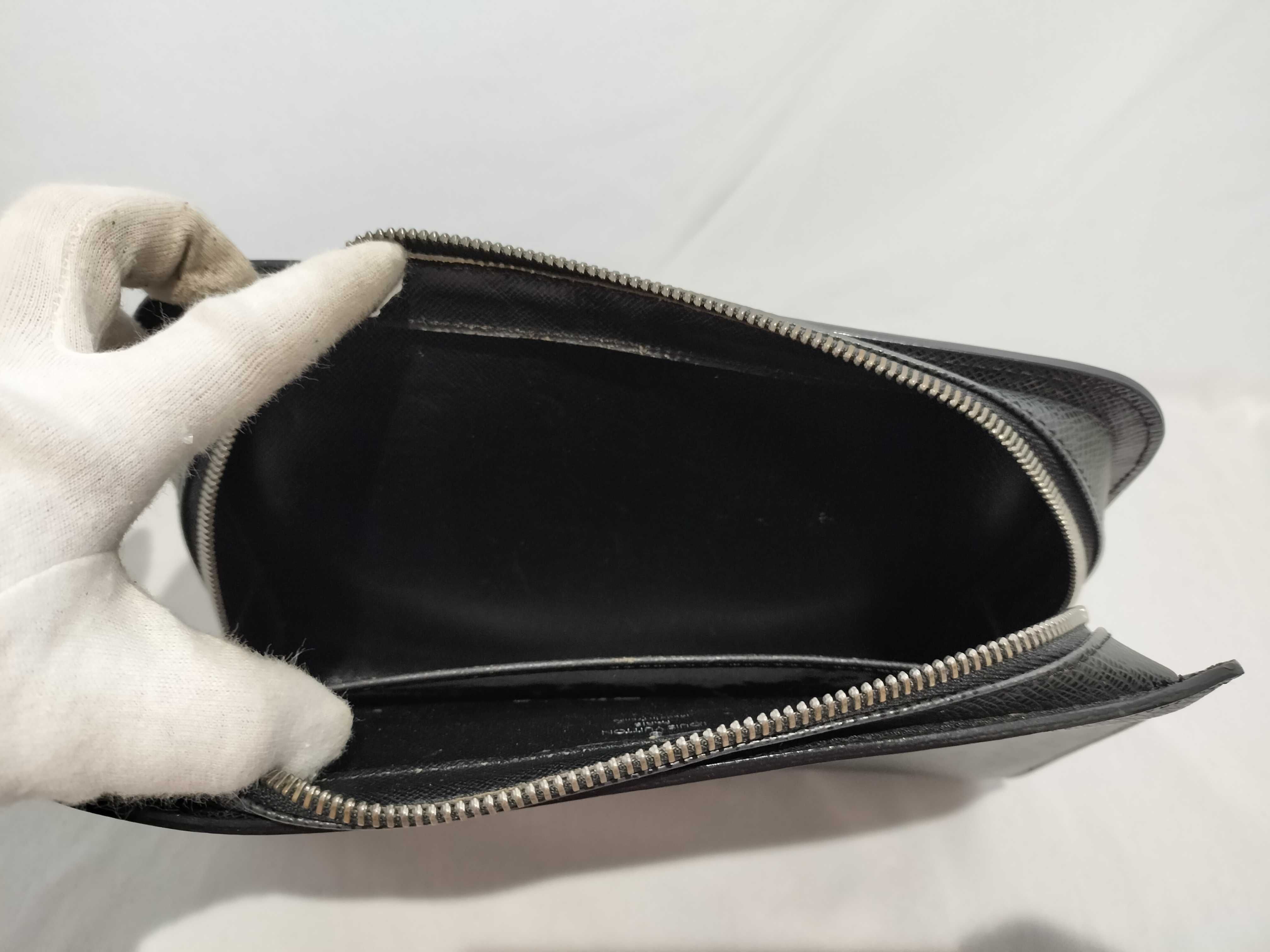 【水曜終了】(10708_0148)LOUIS VUITTON タイガ クラッチ ファスナー取れ クラッチバッグ